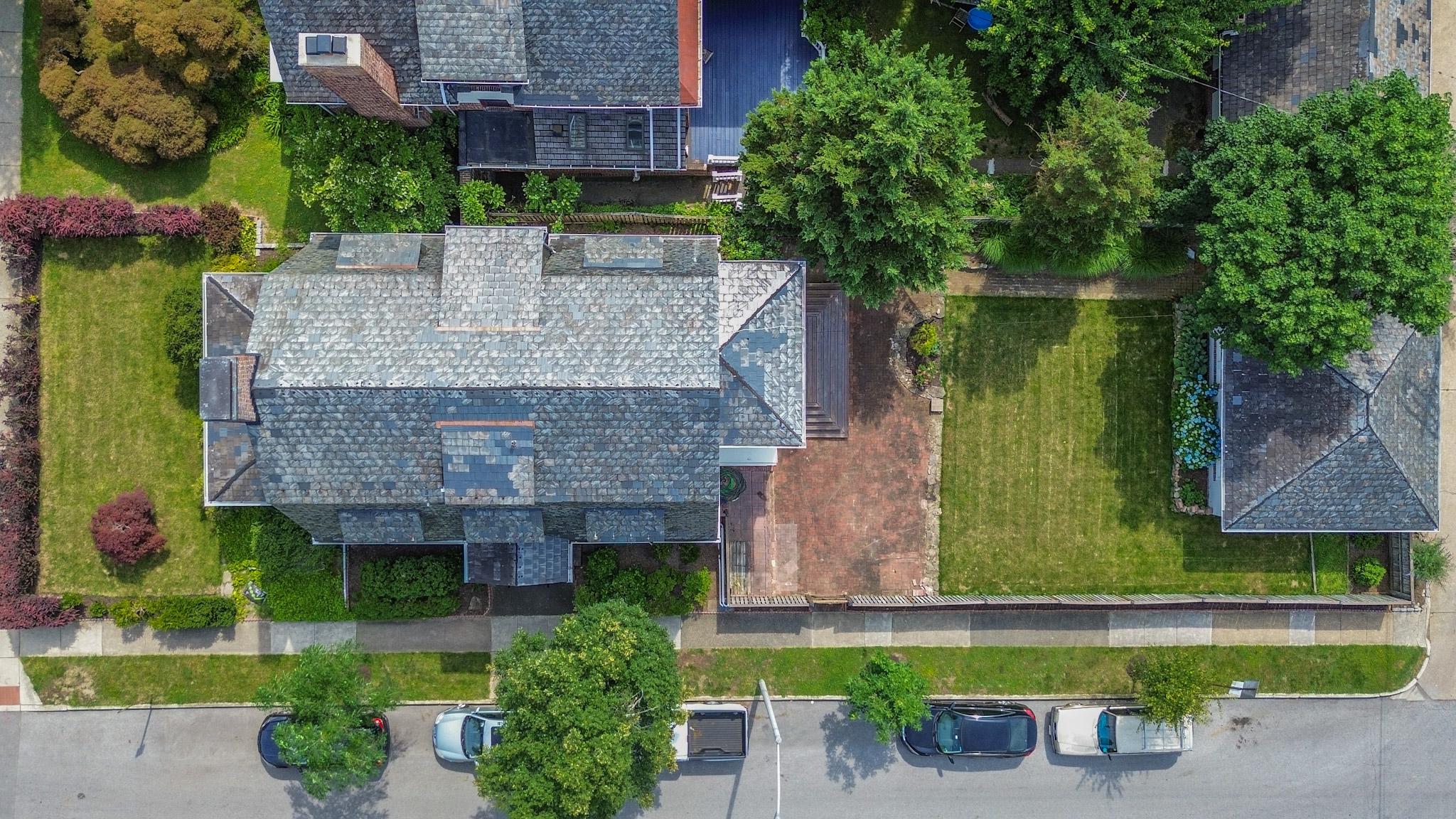 ROLAND PARK - Residential