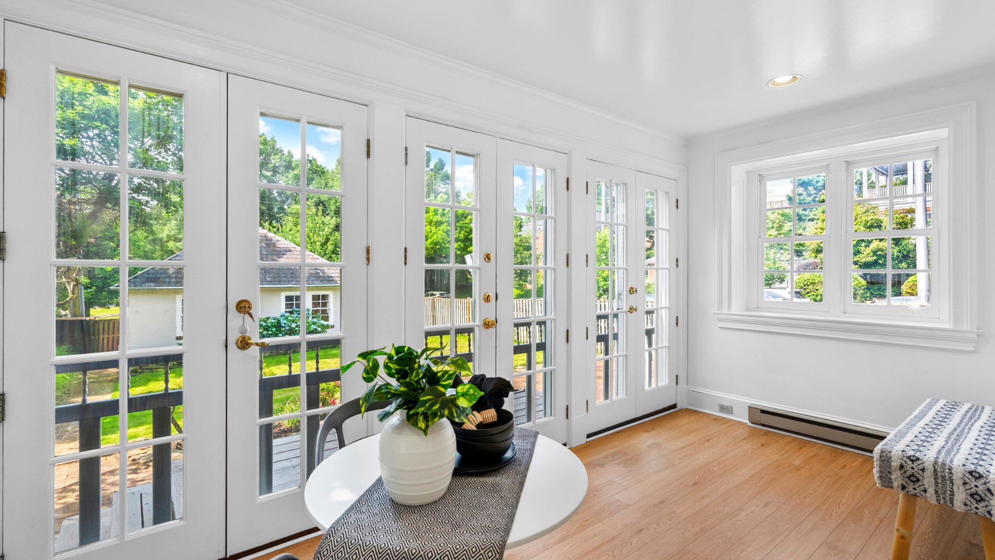 ROLAND PARK - Residential
