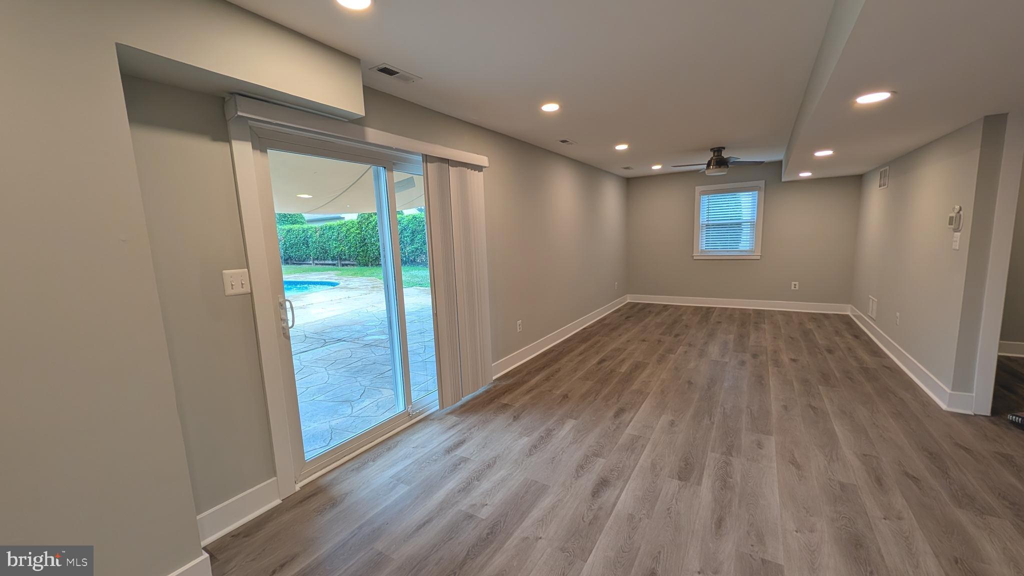 BAY CITY - Residential