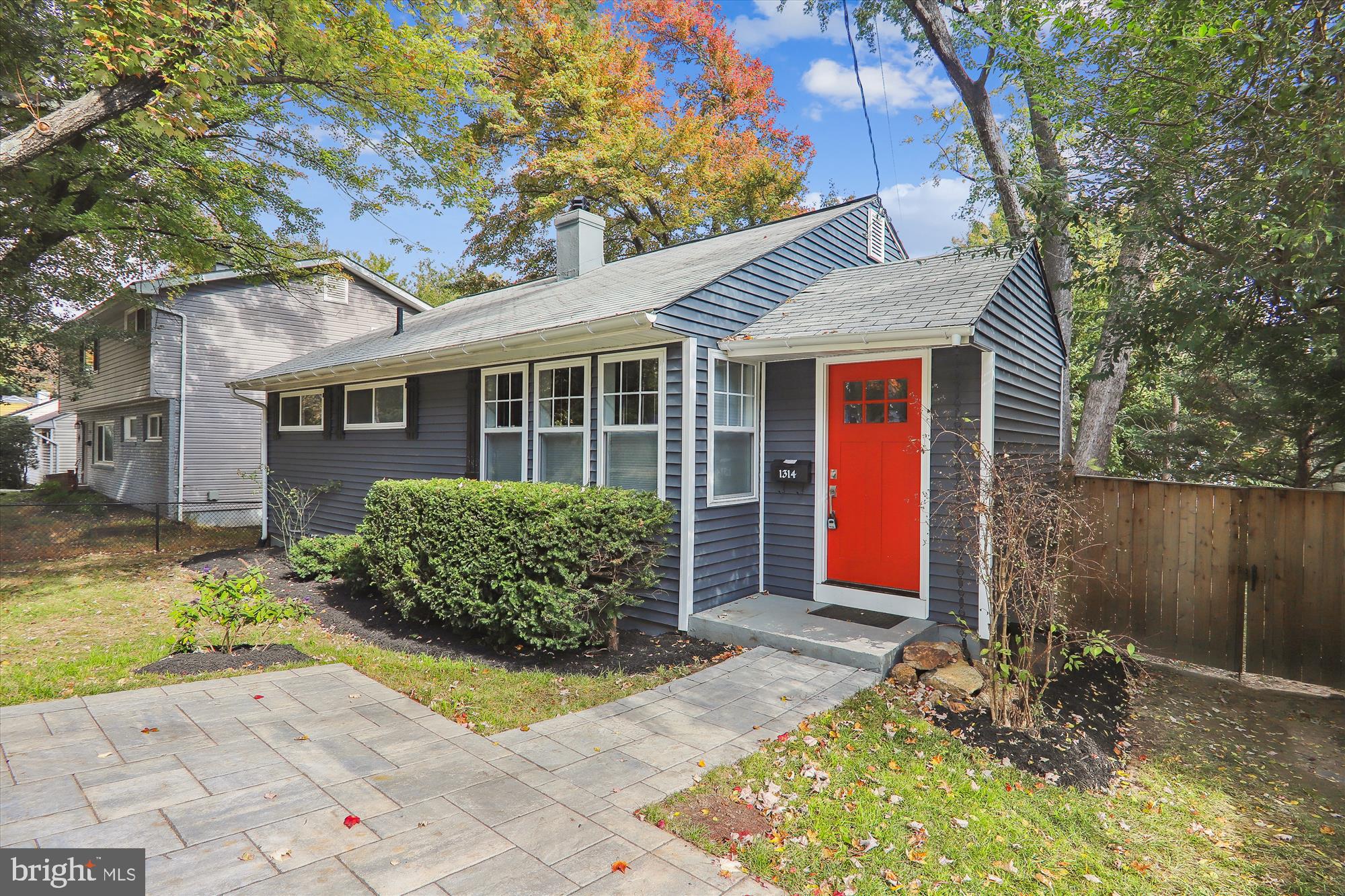 ROCKCREST - Residential