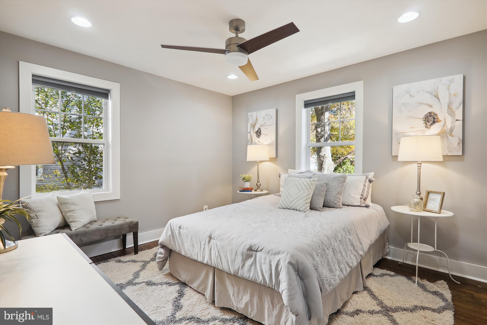 ROCKCREST - Residential