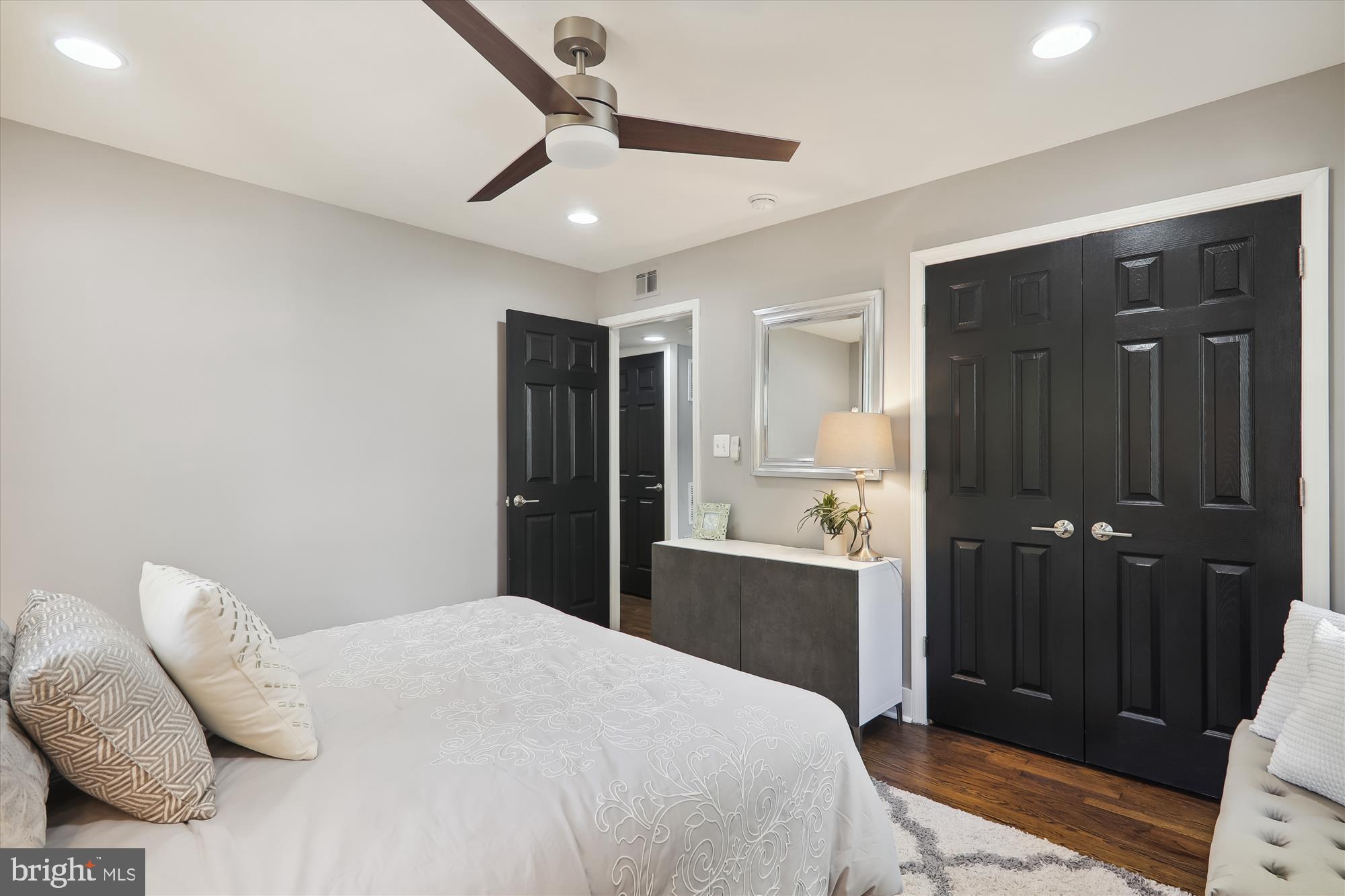 ROCKCREST - Residential