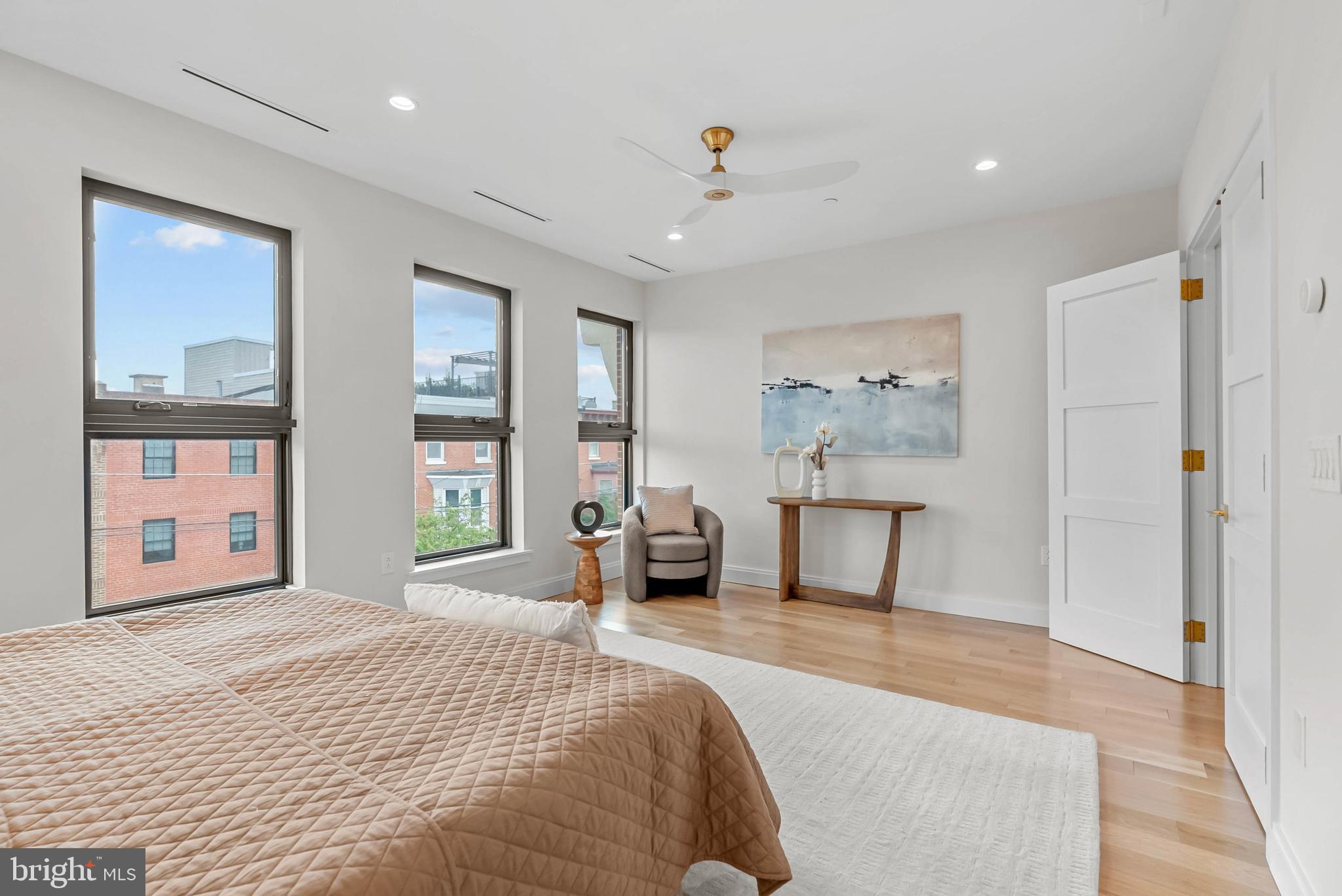 BELLA VISTA - Residential
