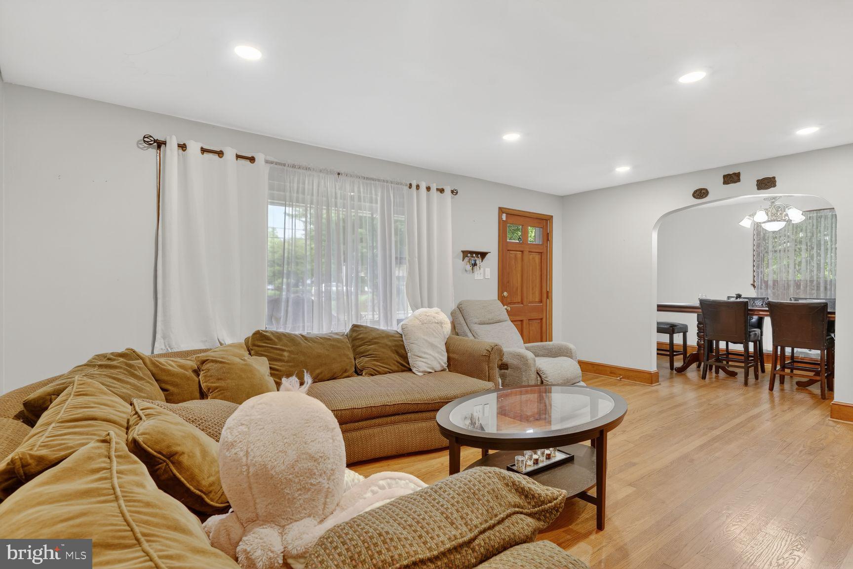 EAST COLUMBIA - Residential