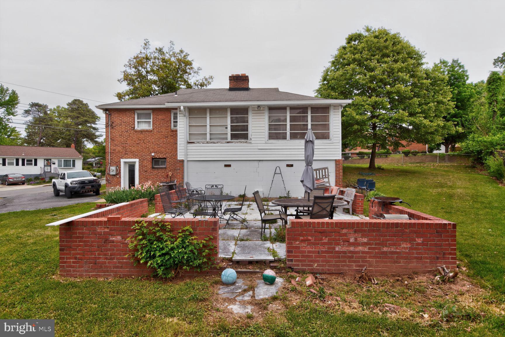 EAST COLUMBIA - Residential