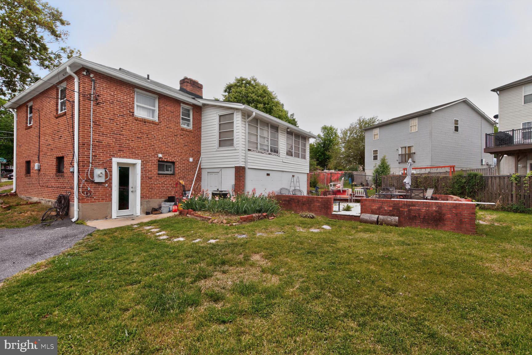 EAST COLUMBIA - Residential