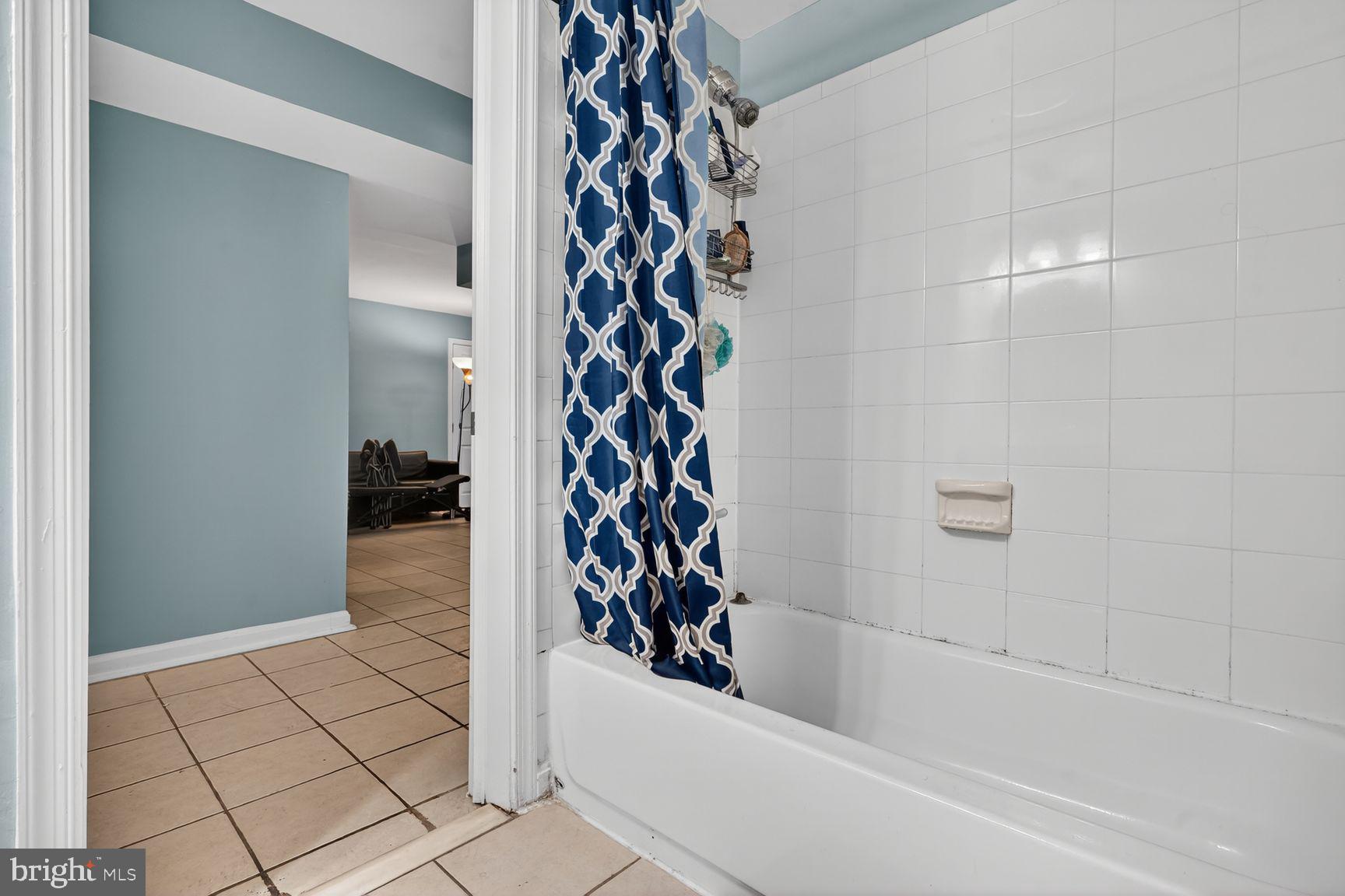 EAST COLUMBIA - Residential