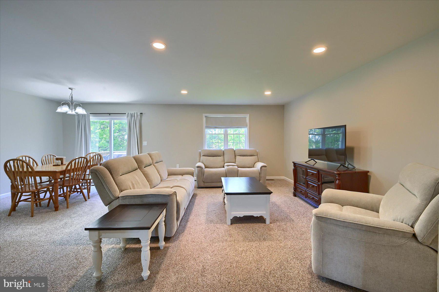 LENKER ESTATES - Residential