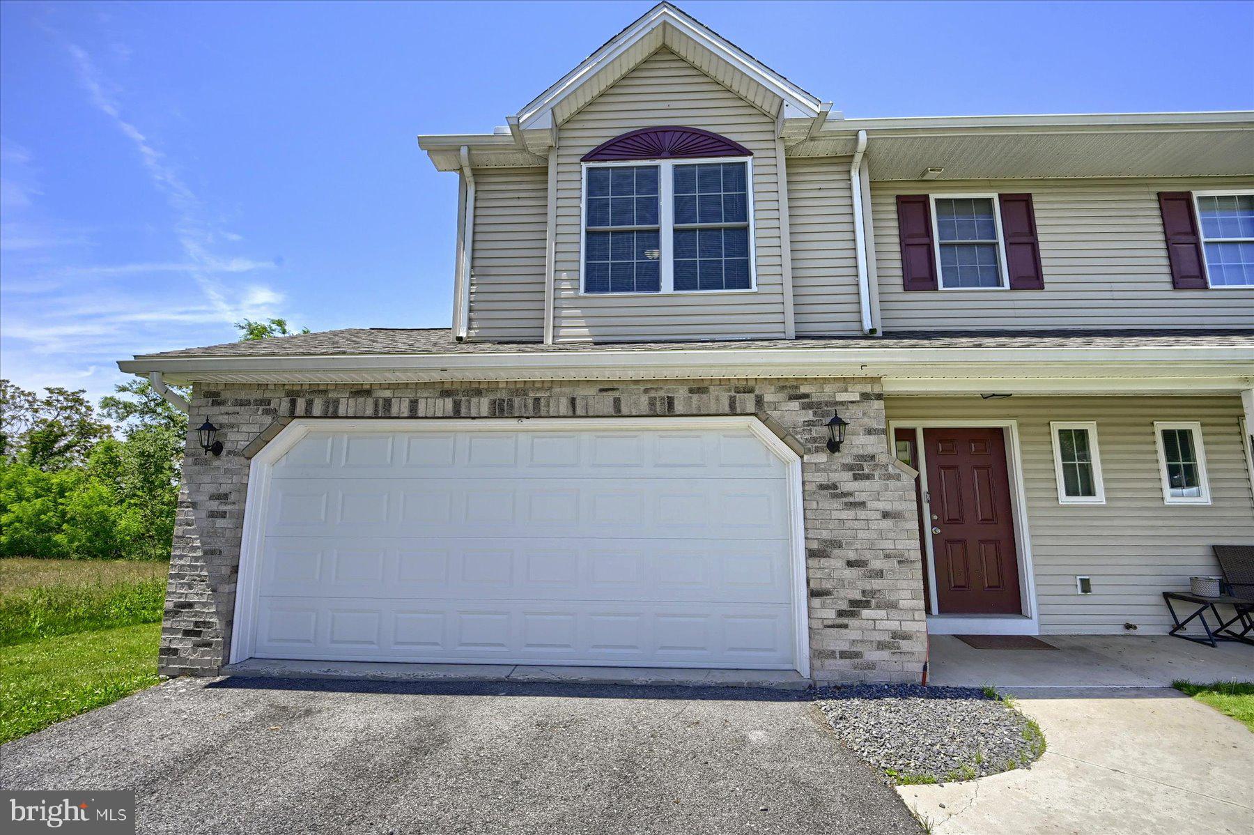 LENKER ESTATES - Residential