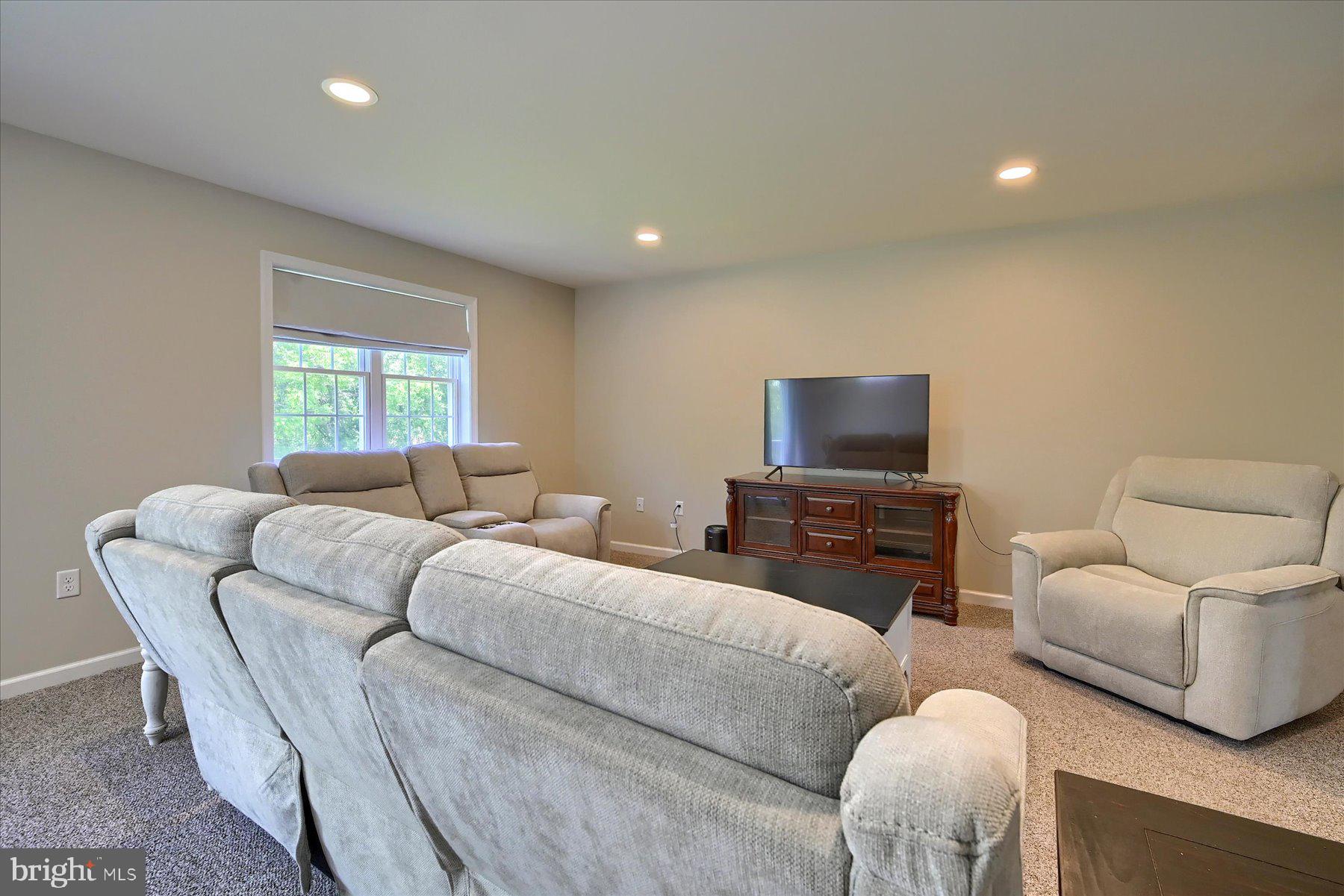 LENKER ESTATES - Residential