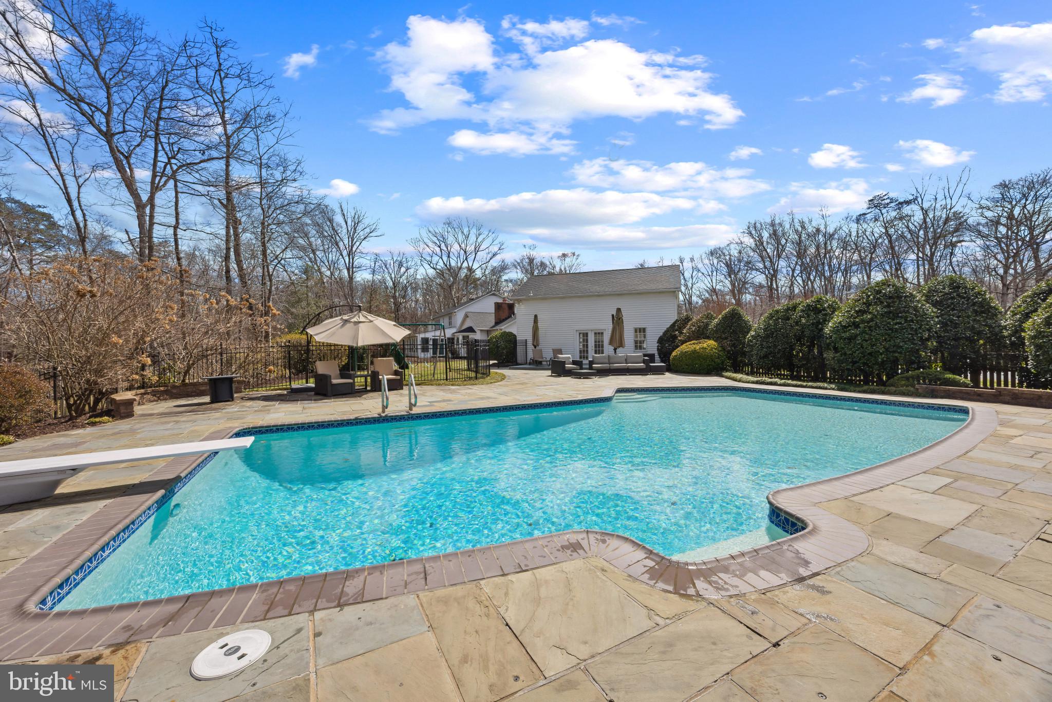 HARBOR HILLS - Residential