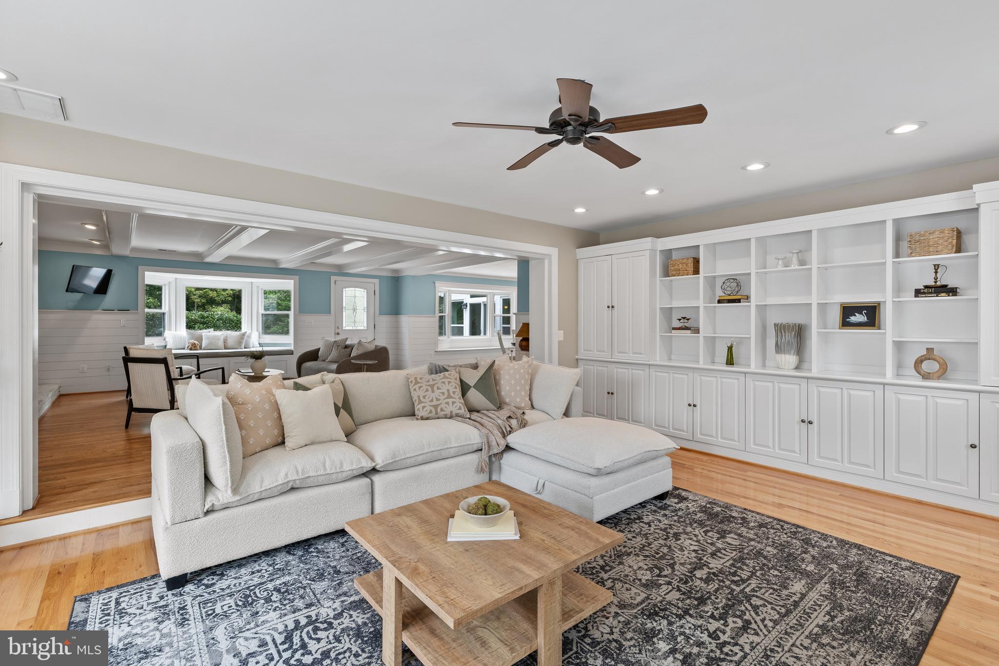 HARBOR HILLS - Residential