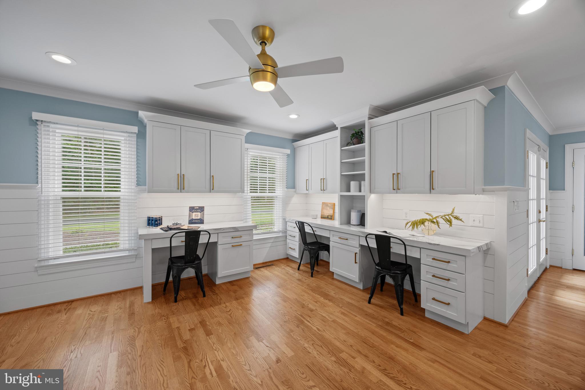 HARBOR HILLS - Residential
