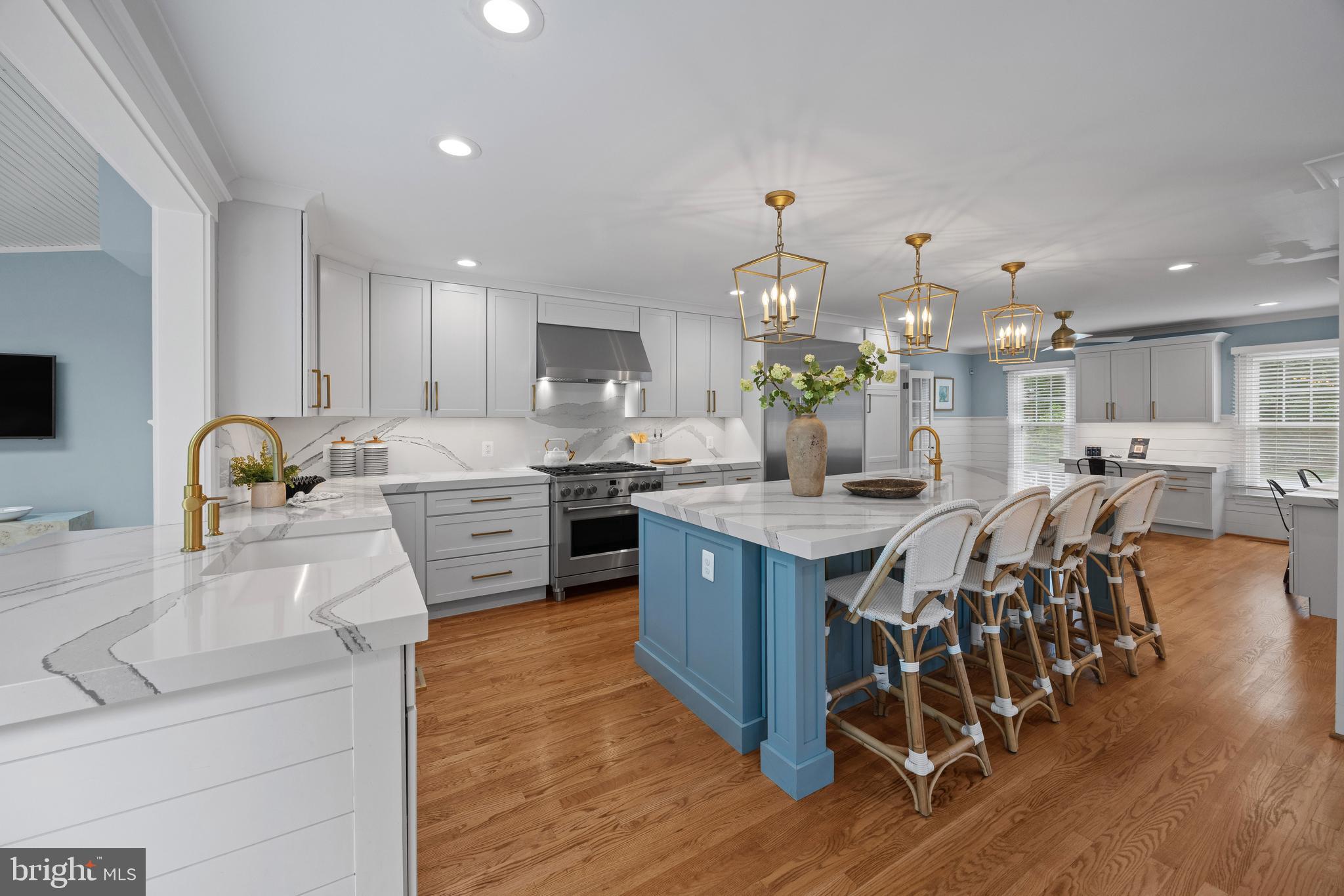 HARBOR HILLS - Residential