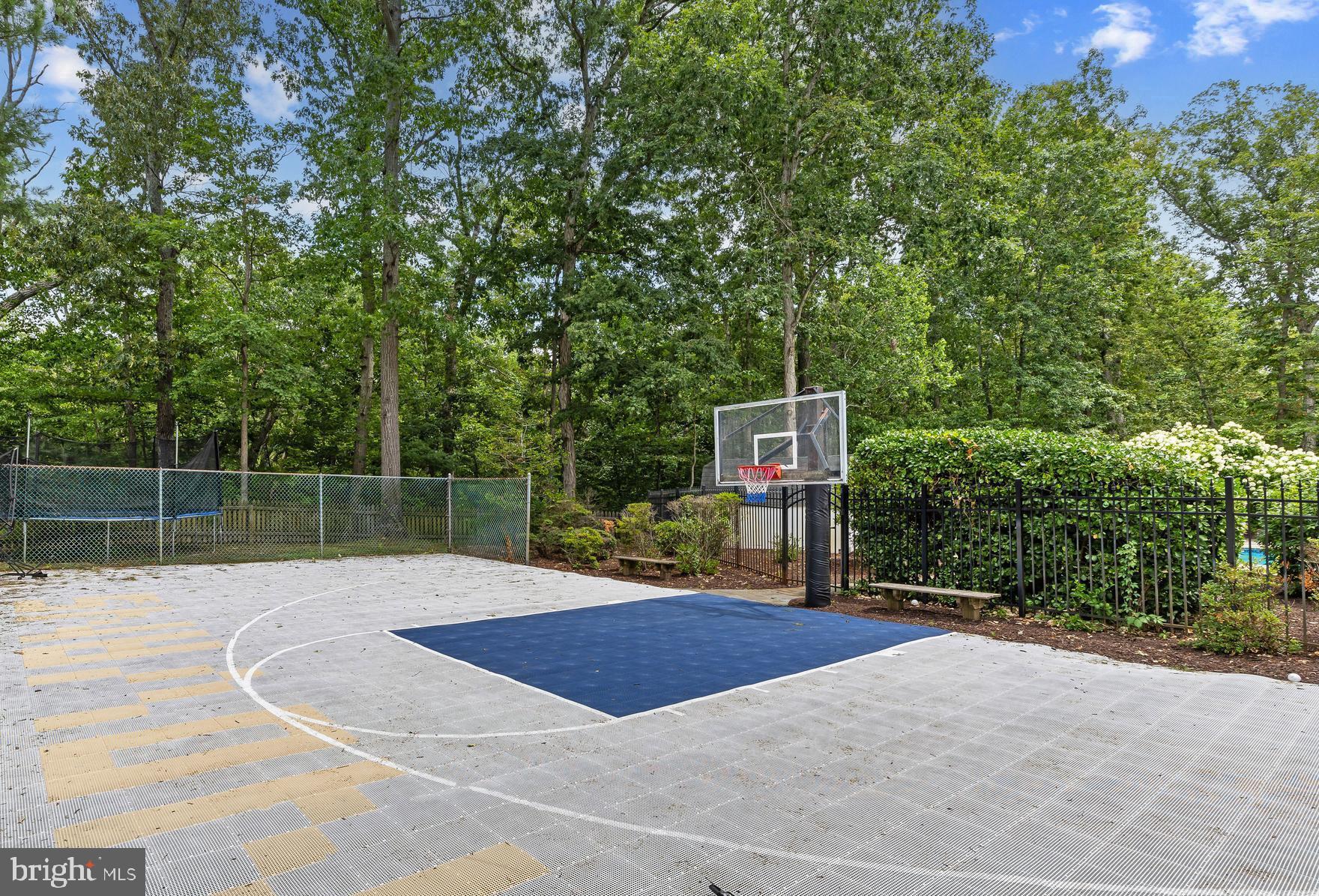 HARBOR HILLS - Residential