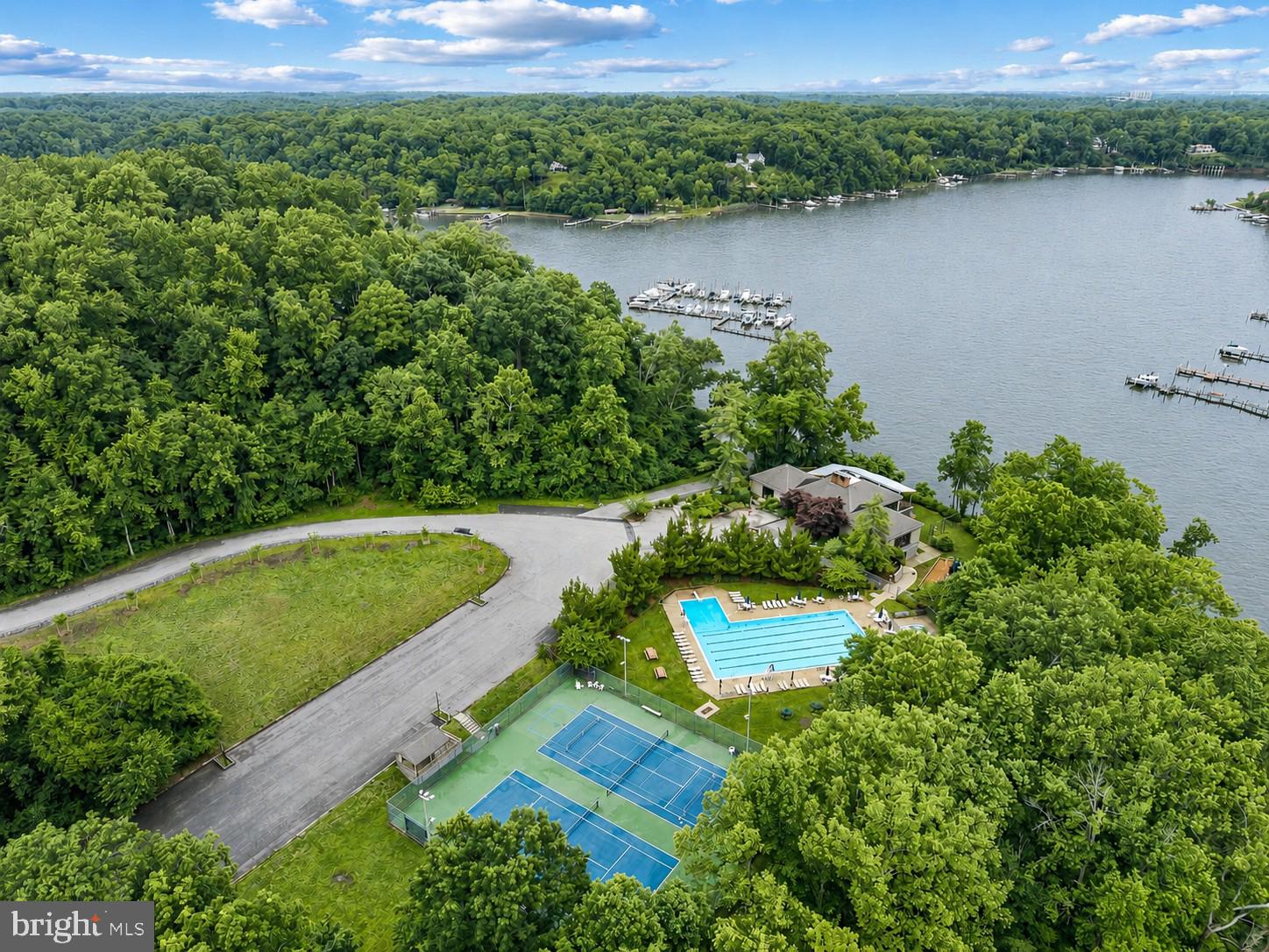 HARBOR HILLS - Residential