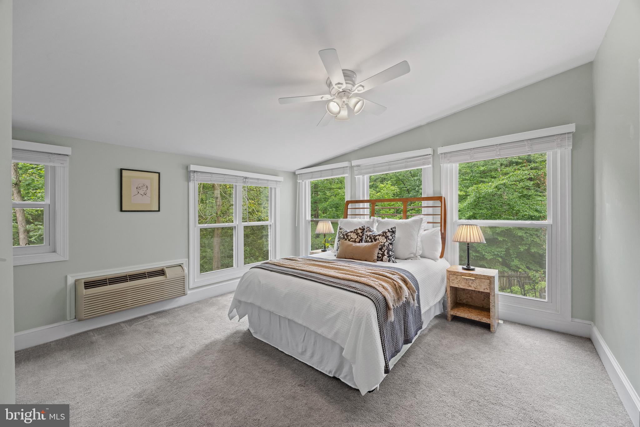 HARBOR HILLS - Residential