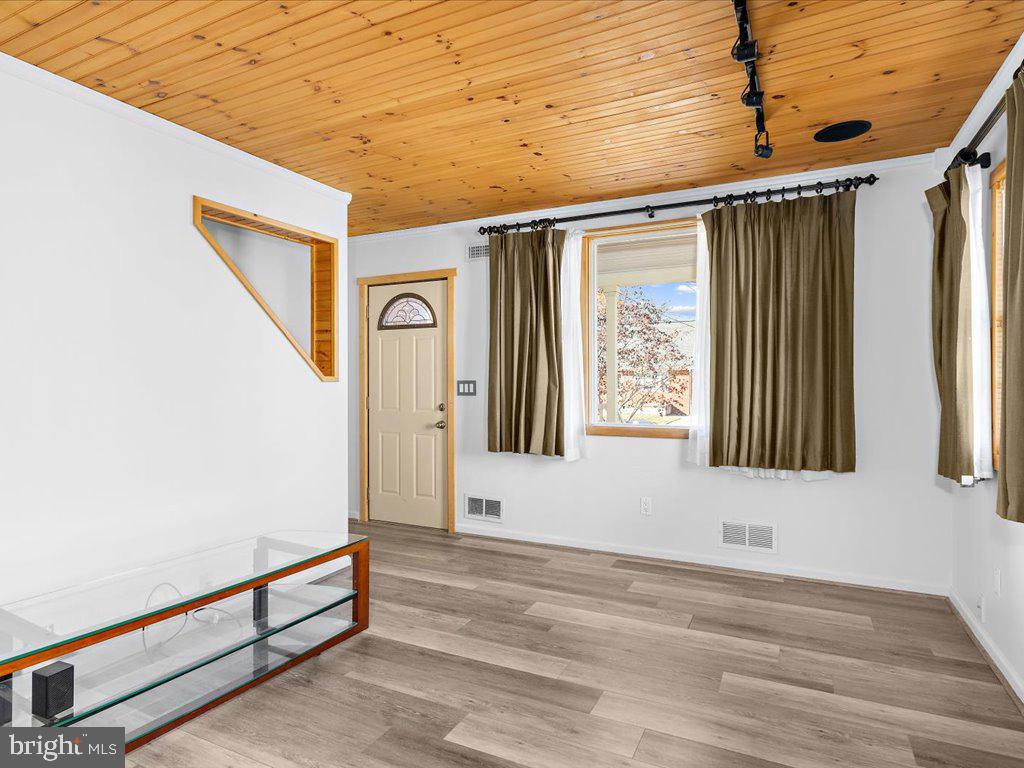 FRENCHS PARK - Residential