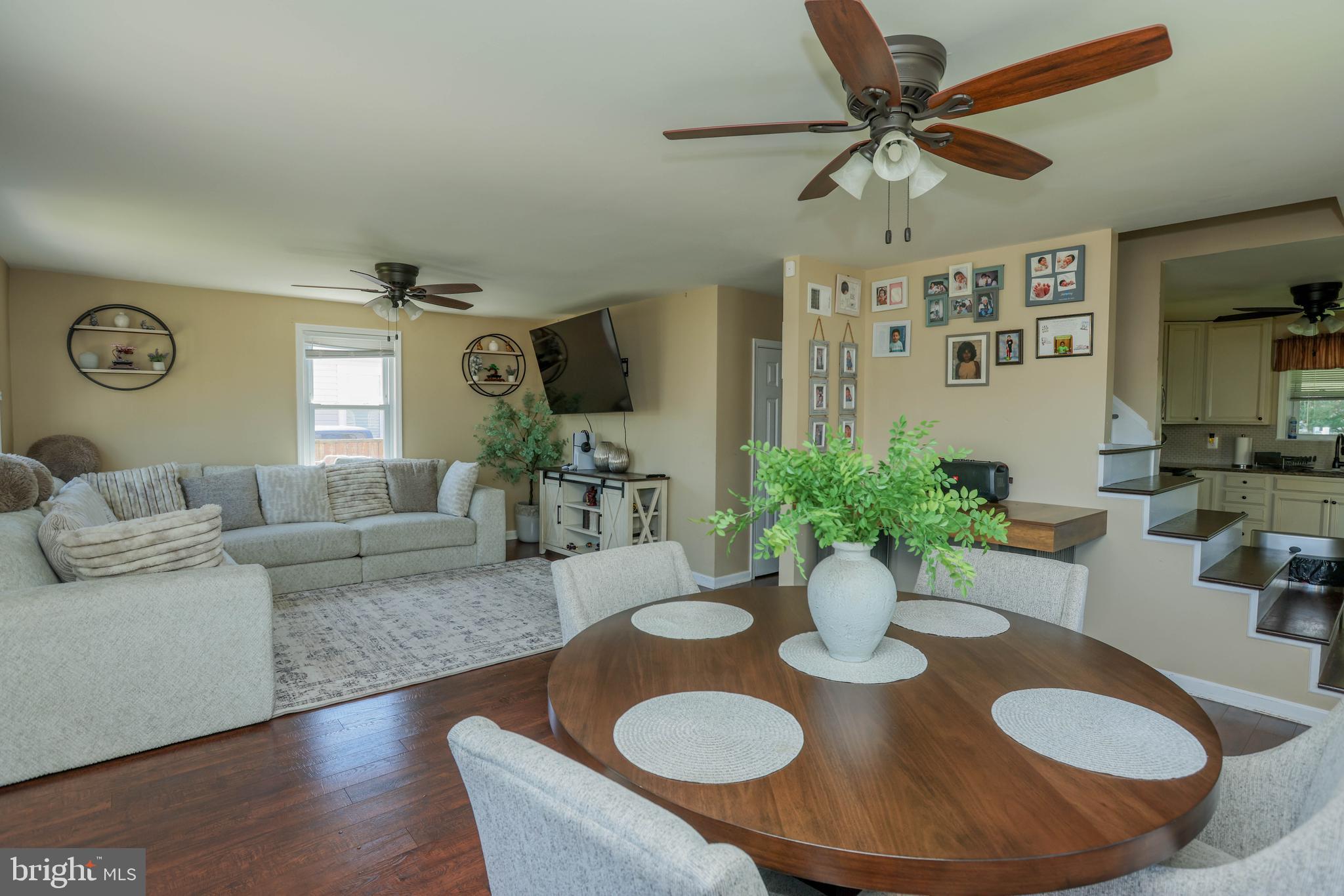 LYNBROOK - Residential