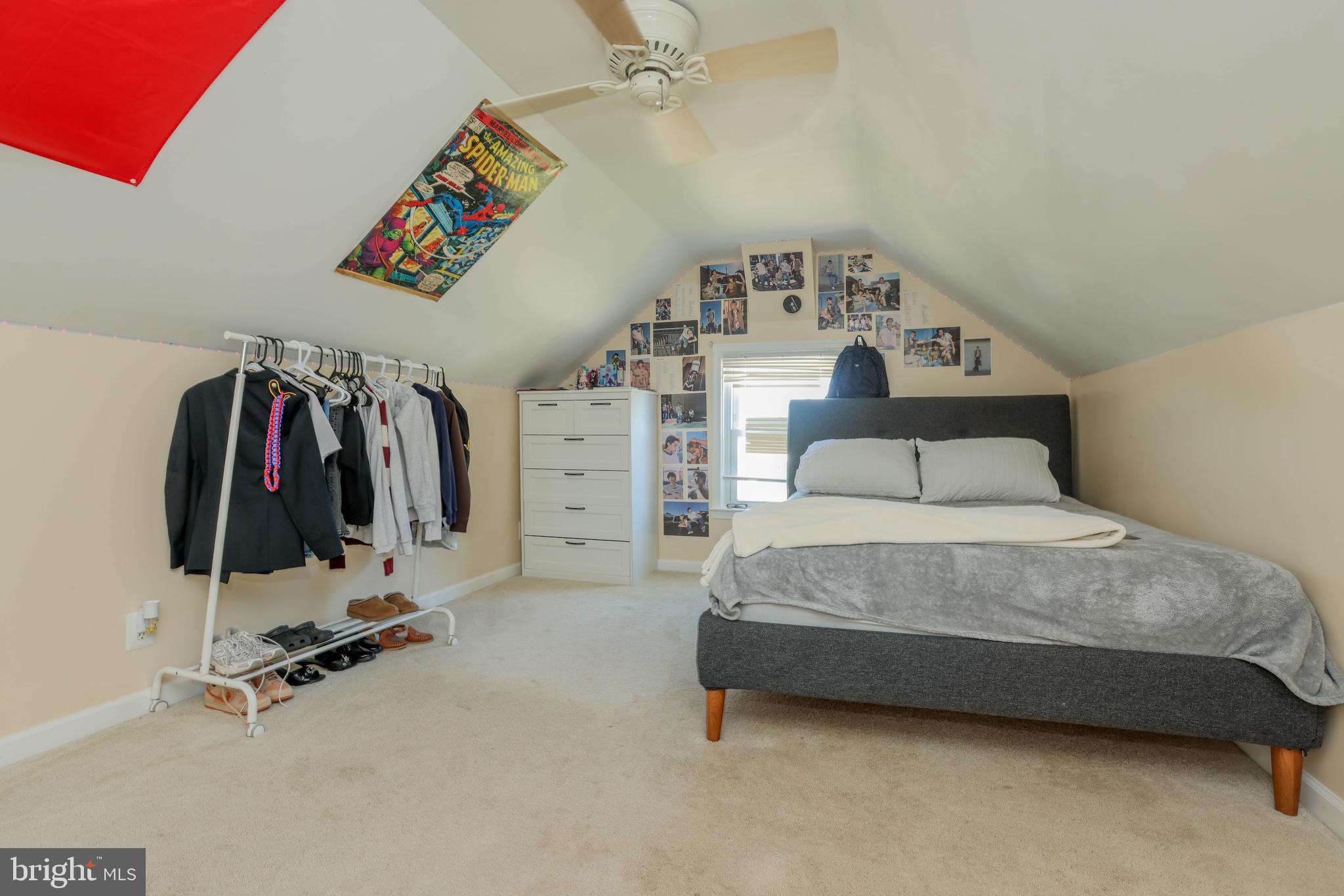 LYNBROOK - Residential