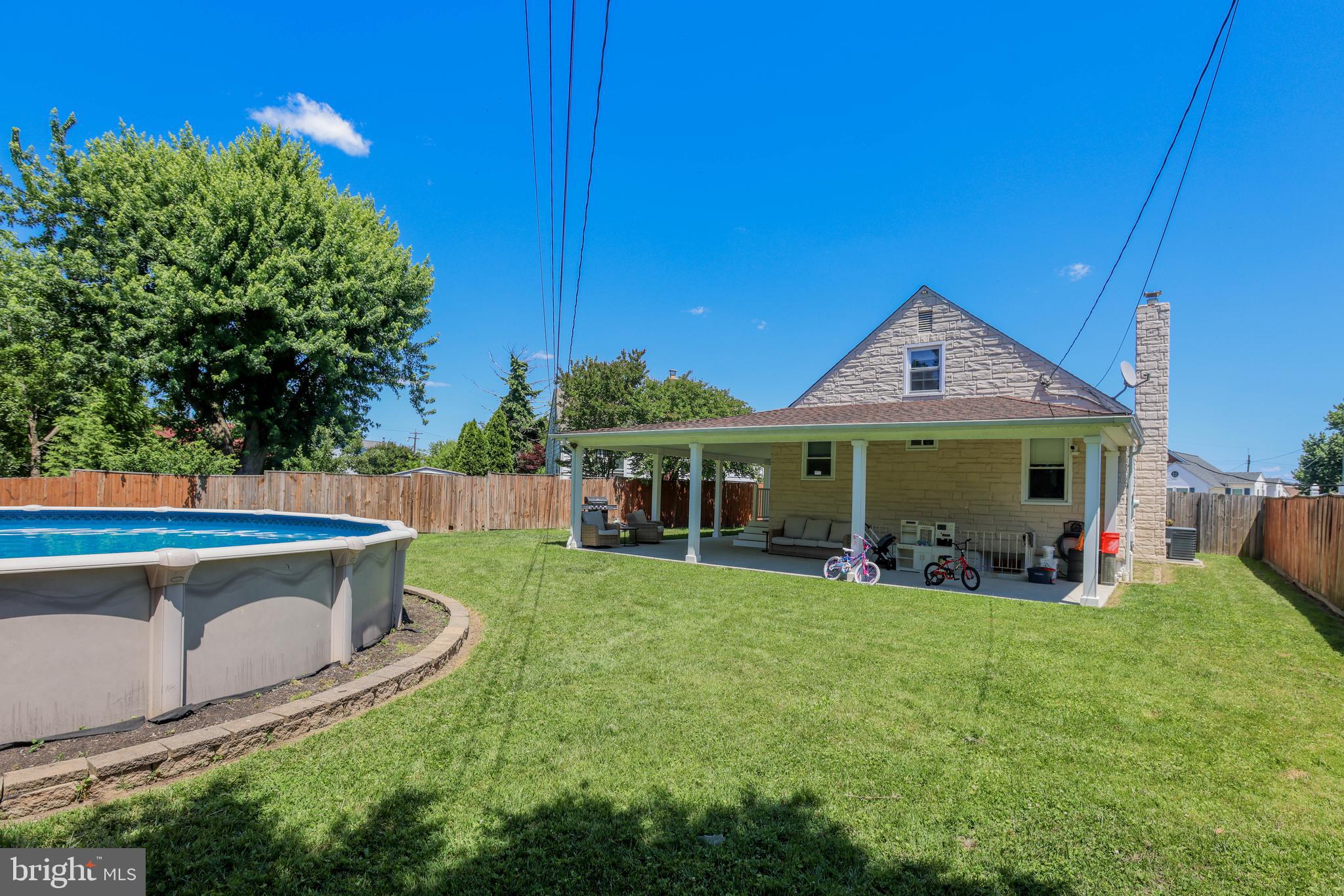 LYNBROOK - Residential