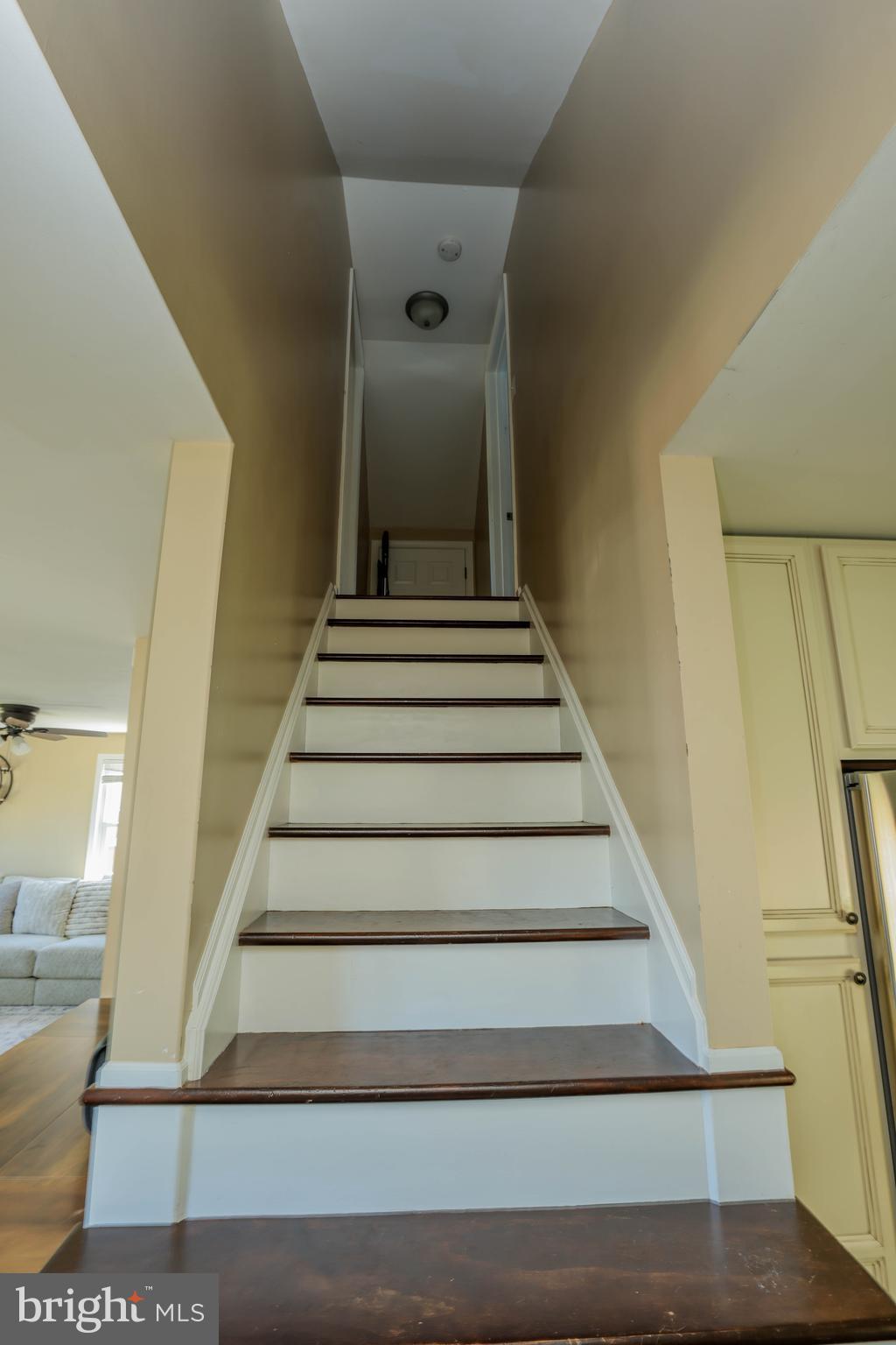 LYNBROOK - Residential