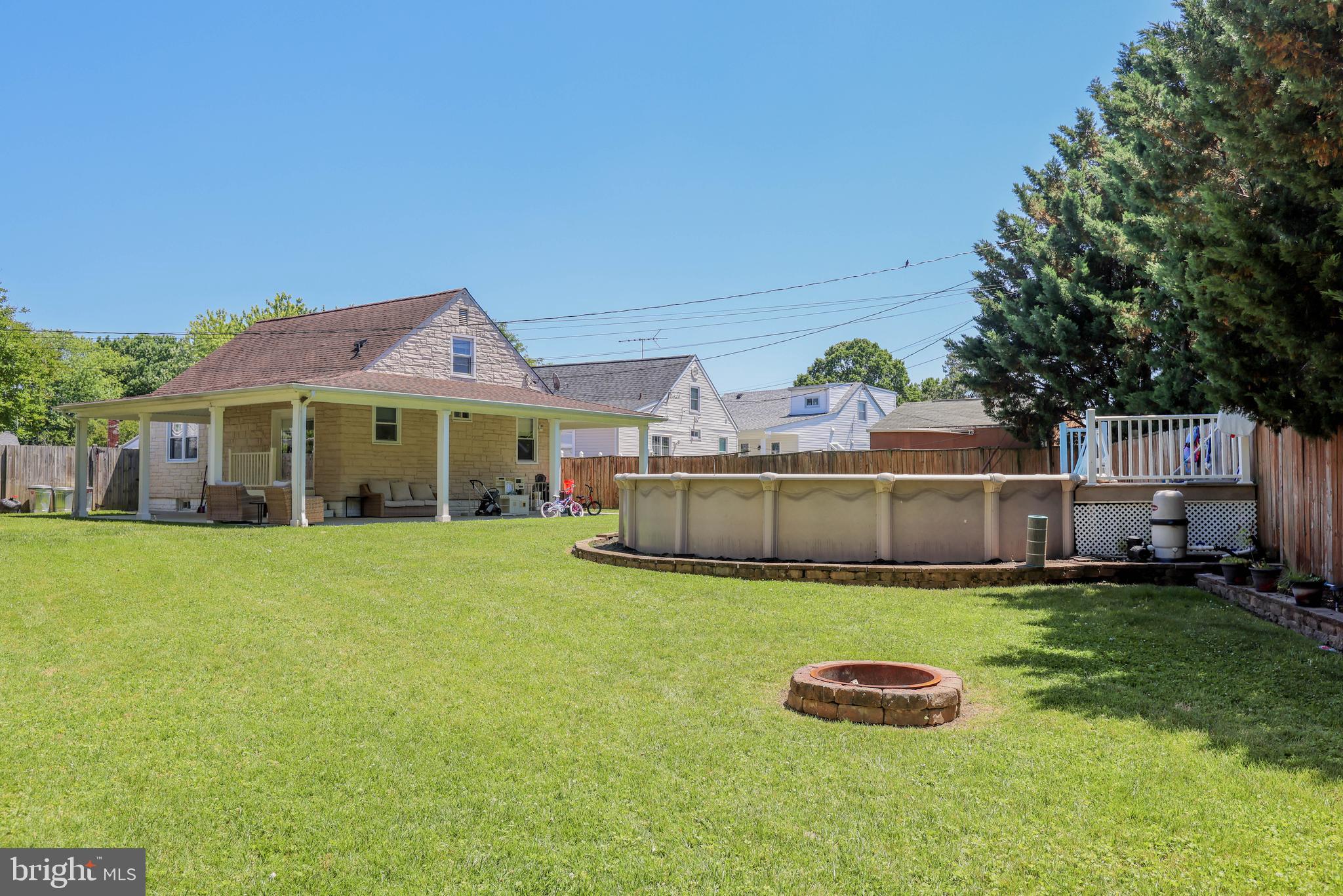 LYNBROOK - Residential
