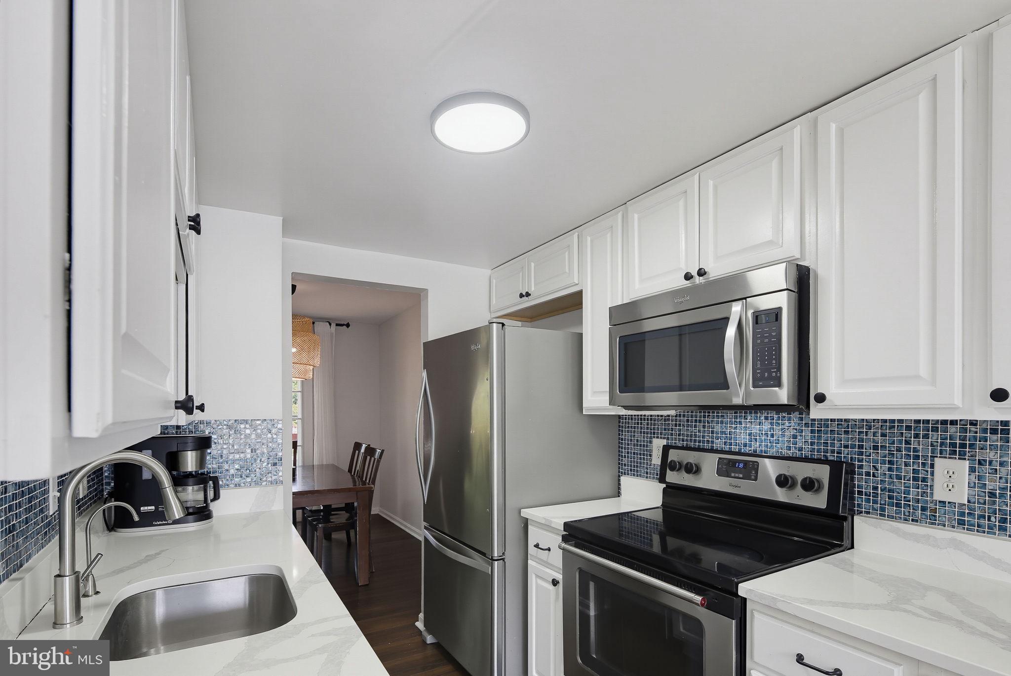SHADY GROVE VILLAGE - Residential