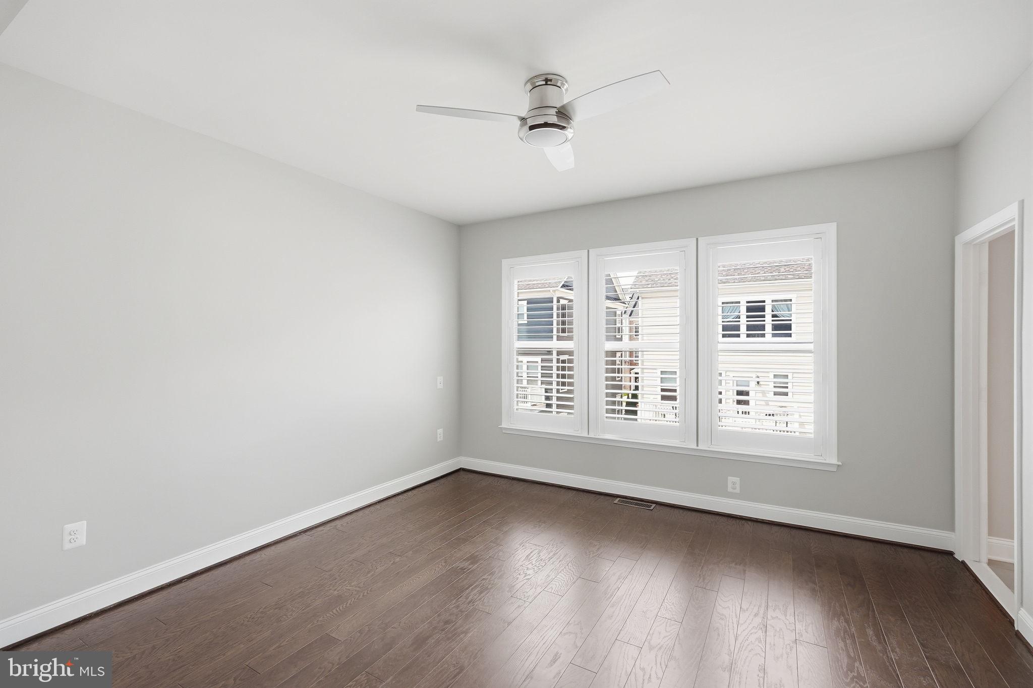 WALNEY ROAD - Residential