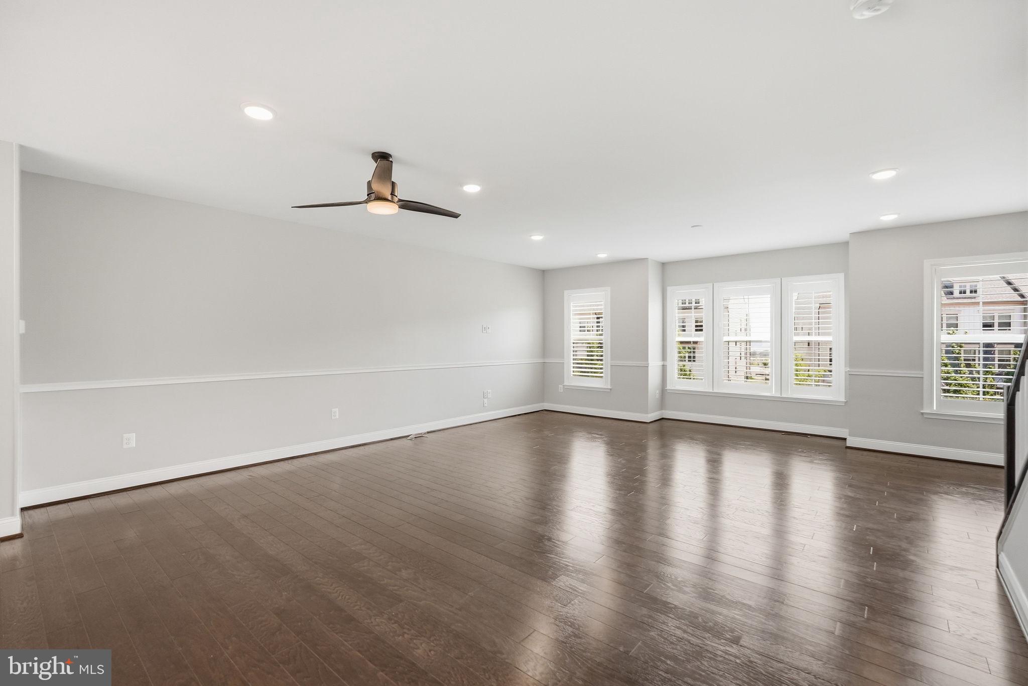WALNEY ROAD - Residential