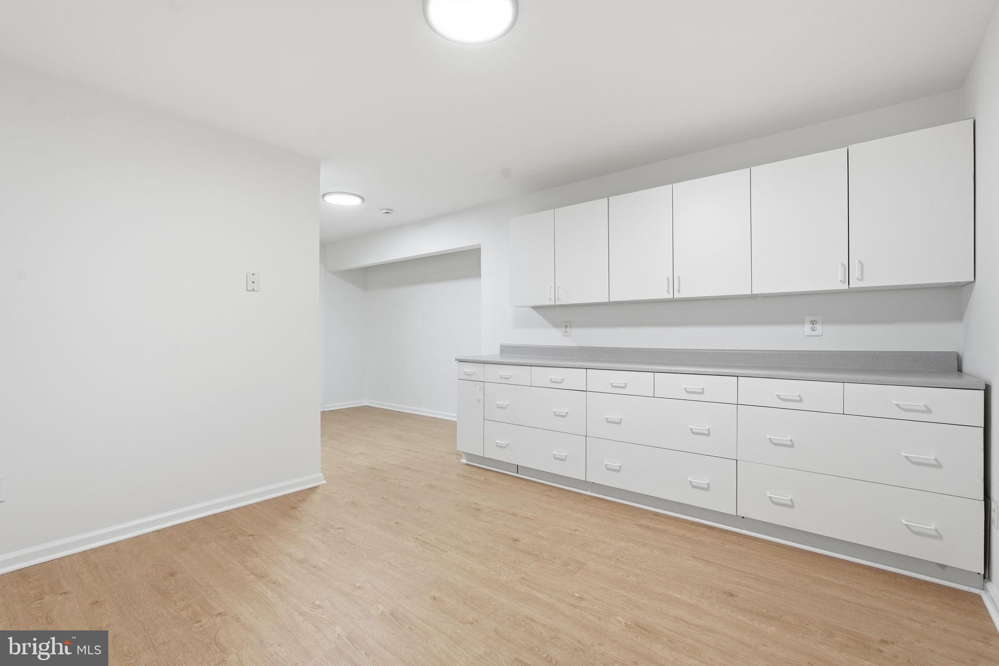 WALNEY ROAD - Residential