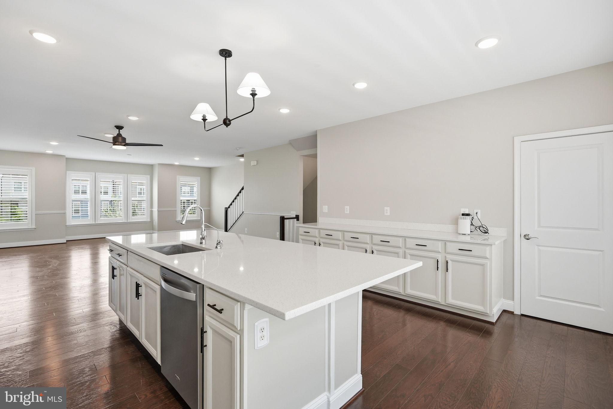 WALNEY ROAD - Residential