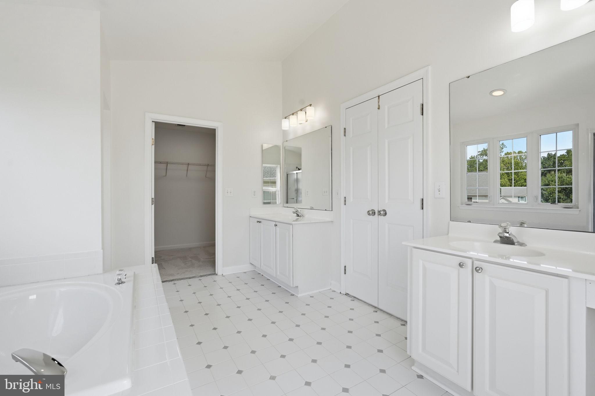 WALNEY ROAD - Residential