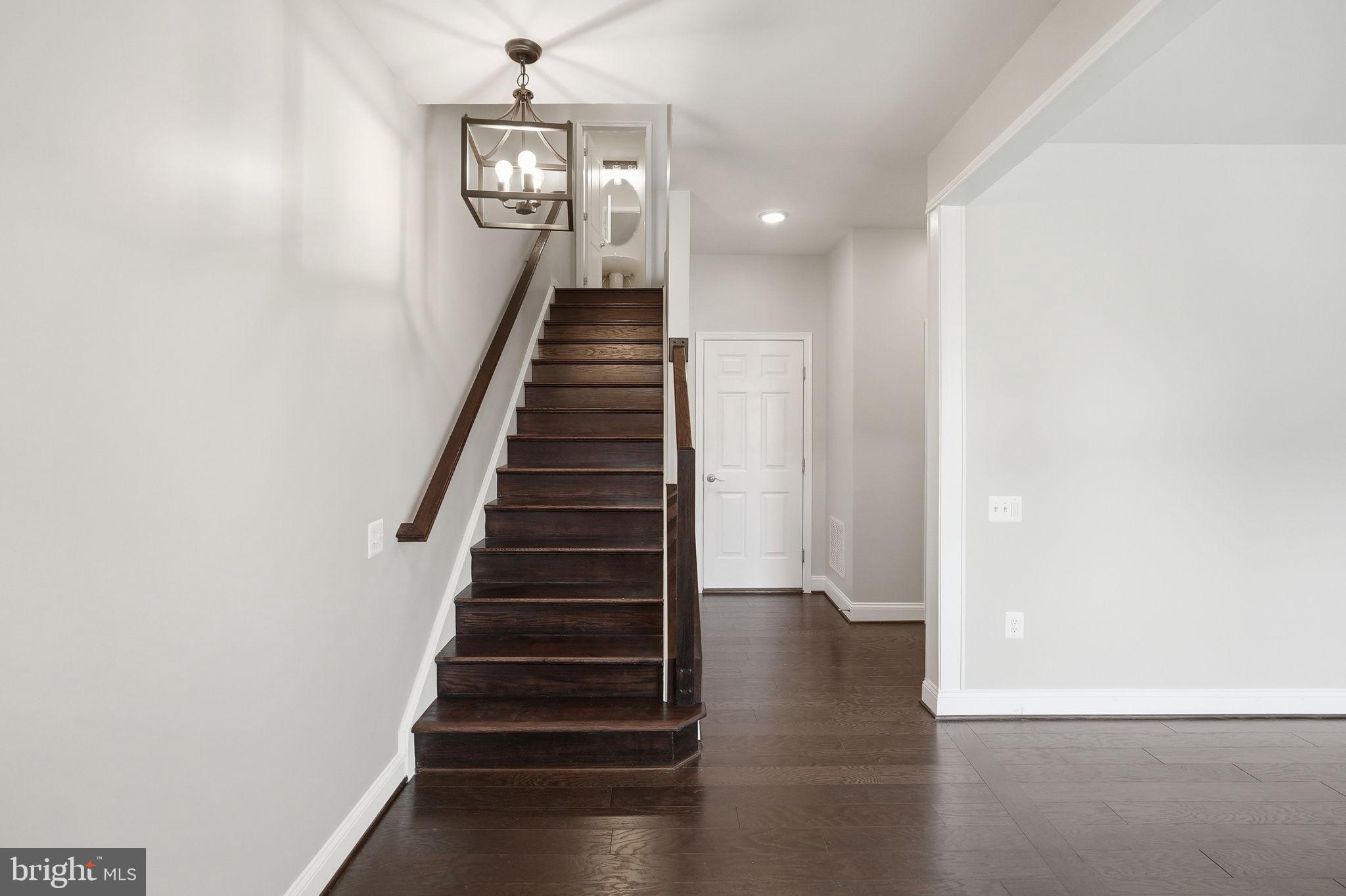 WALNEY ROAD - Residential