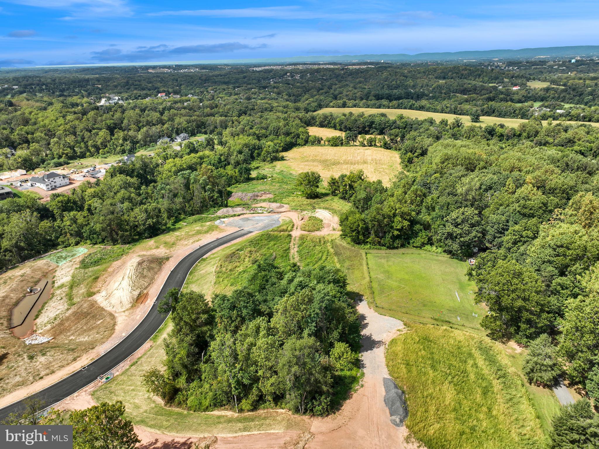 OAK HILL - Land