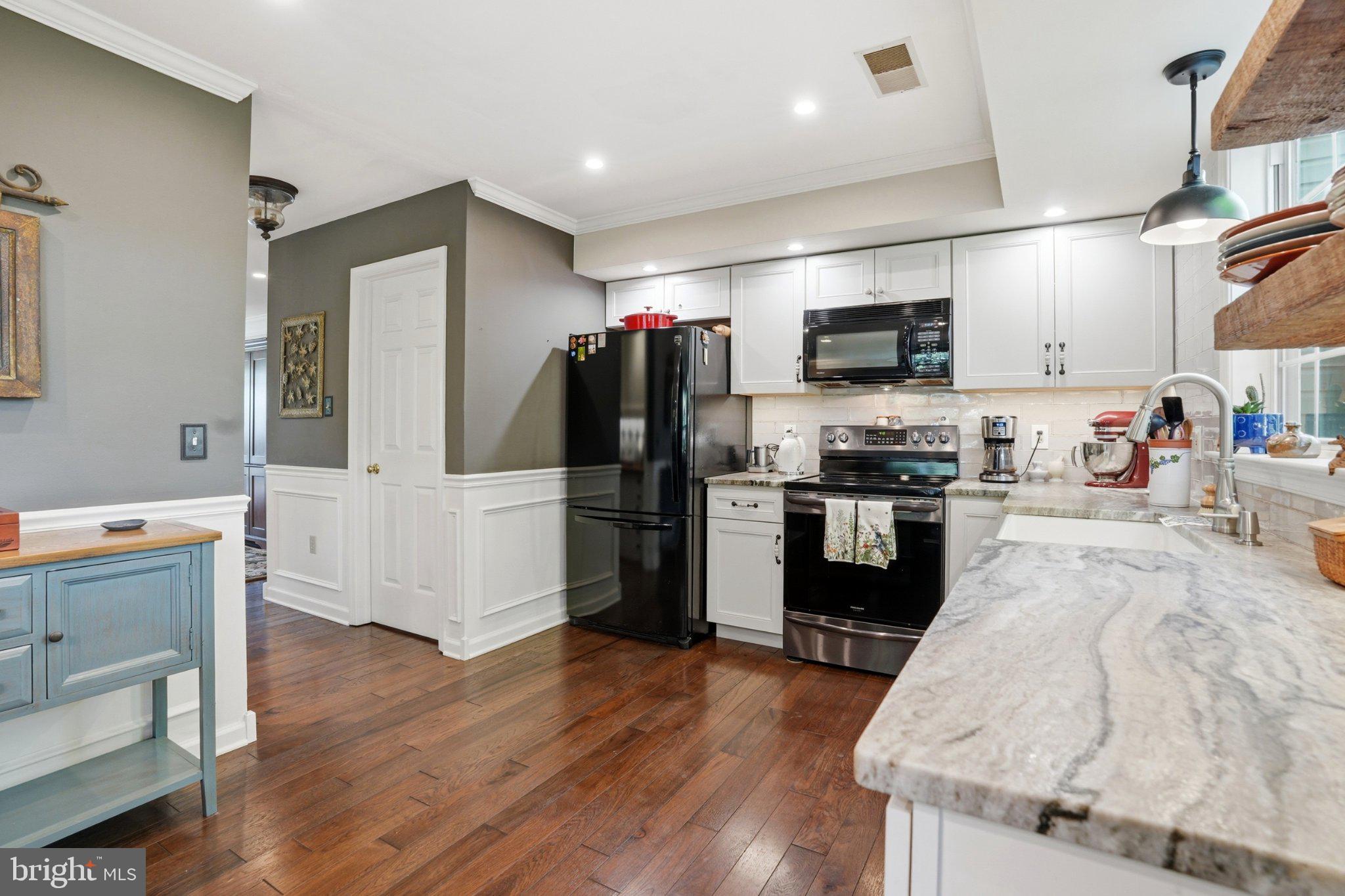 PEAR TREE VIL - Residential