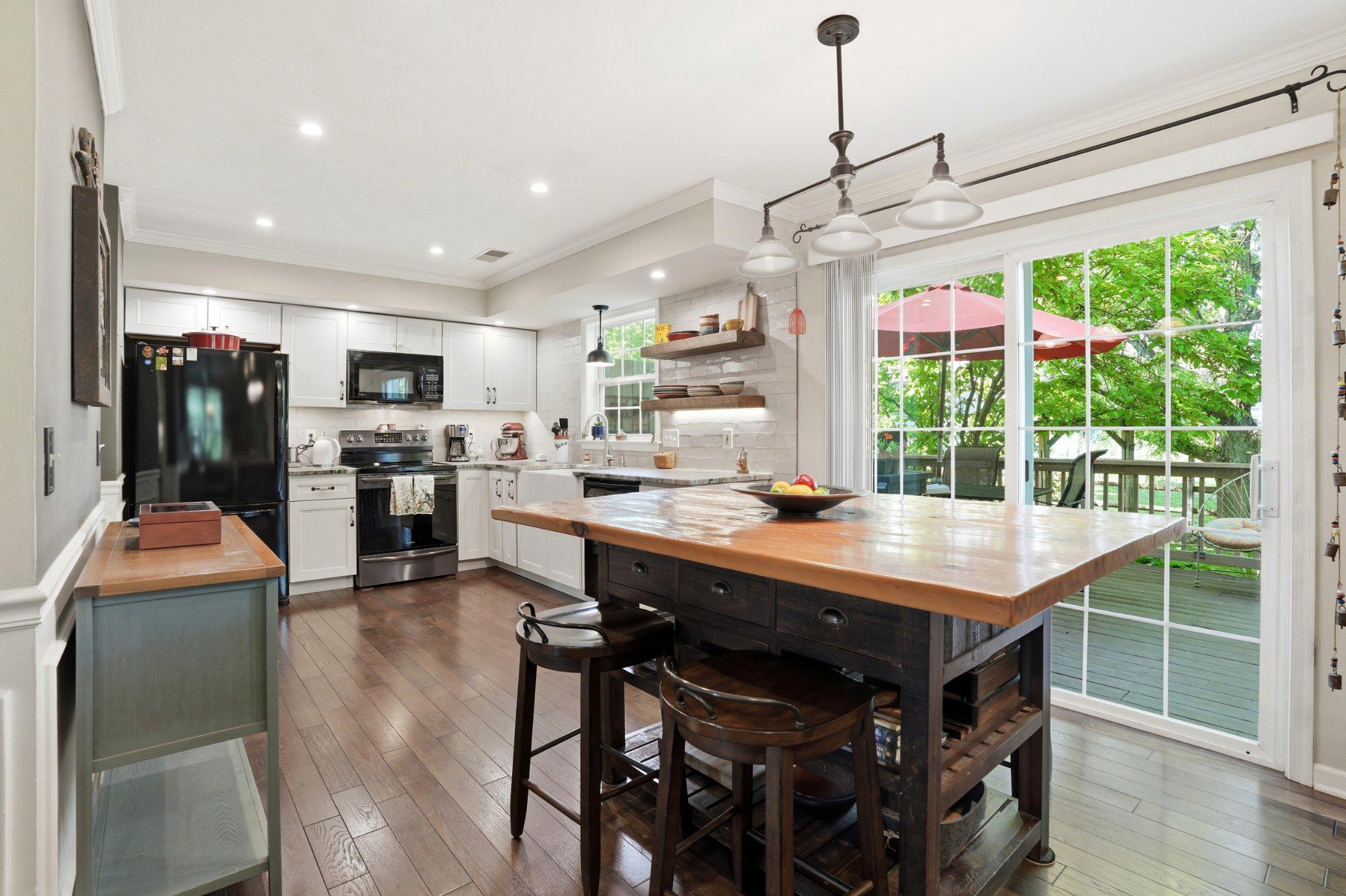 PEAR TREE VIL - Residential