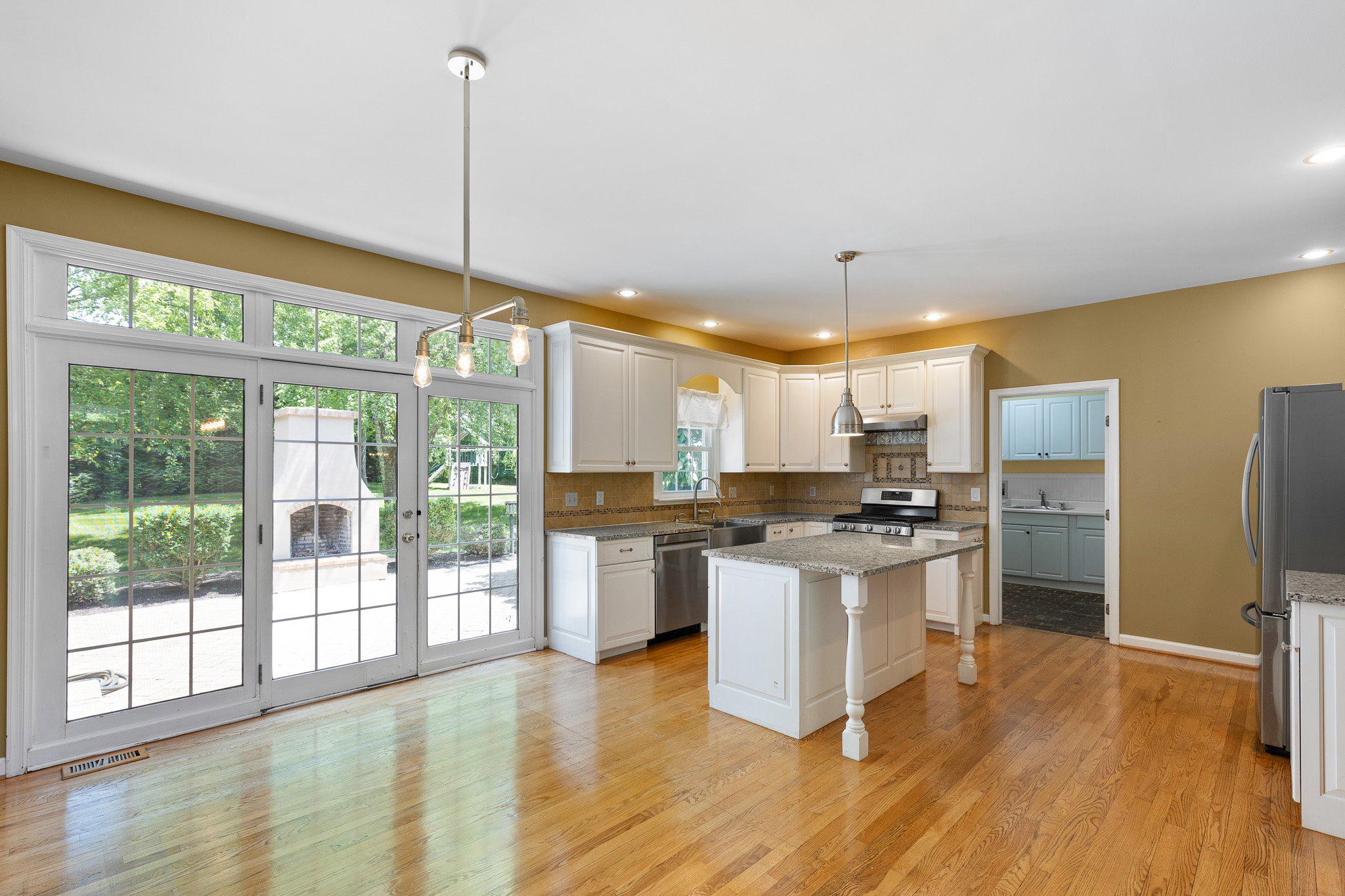 SOMERSET LAKE - Residential