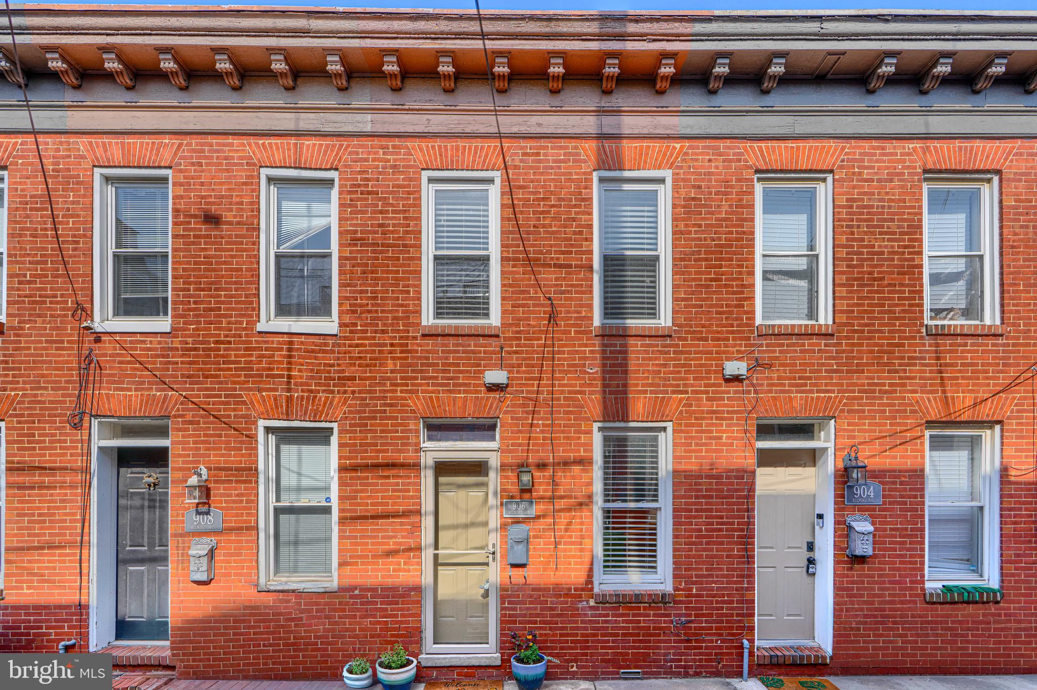 Great central location on a quiet alley street.  1 Bed, 1 Bath with rear enclosed yard.  Hardwood floors, updated kitchen, walk in closet, private yard.  Spacious living room and bedroom.  HVAC new in 2025.  Close proximity to O'Donnell Square, Canton waterfront, Patterson Park, Fells Point, shopping, restaurants, groceries, etc.  Quick access to 95, 83.  Enjoy all city living has to offer!!