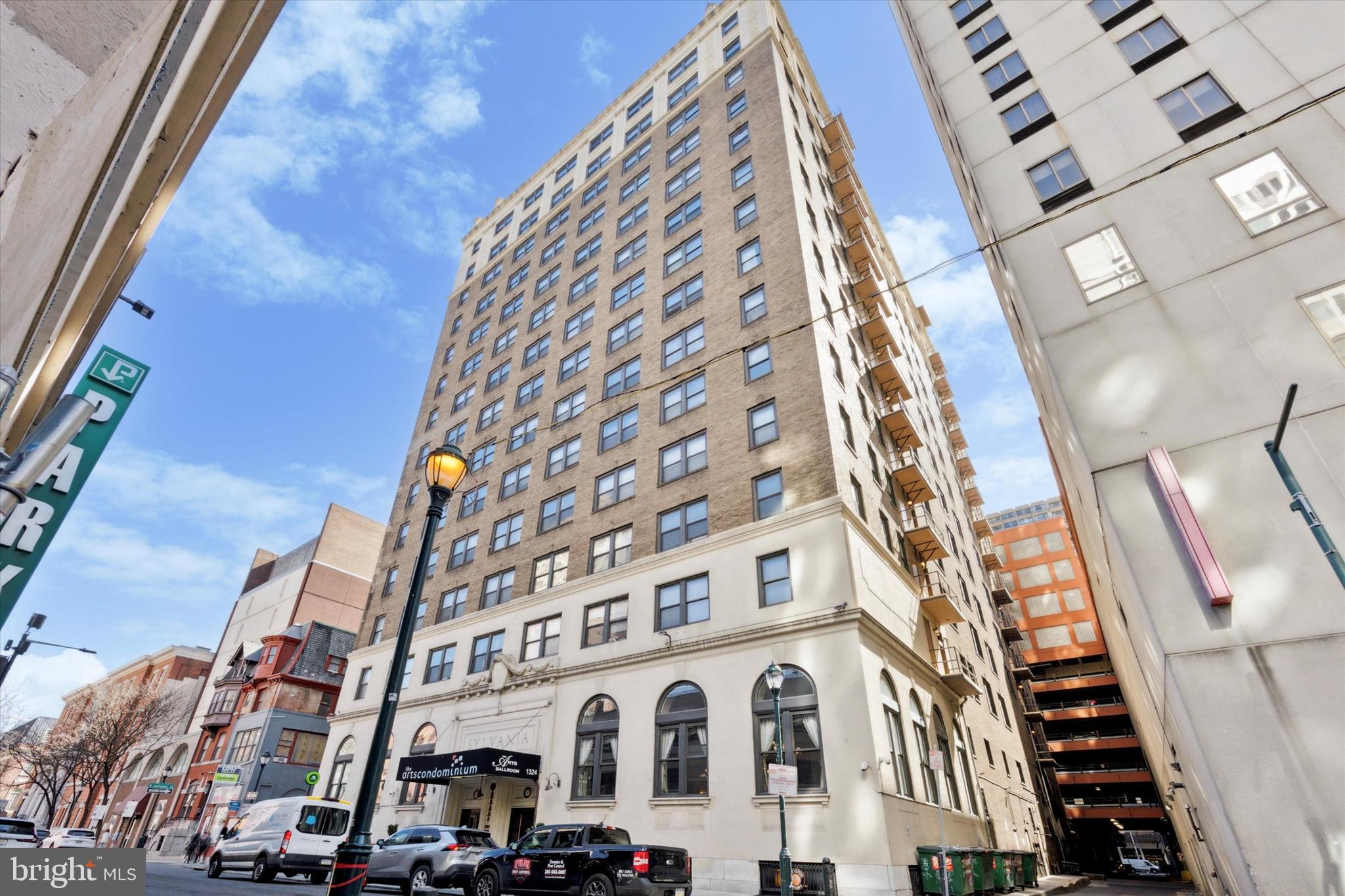 AVENUE OF THE ARTS - Residential