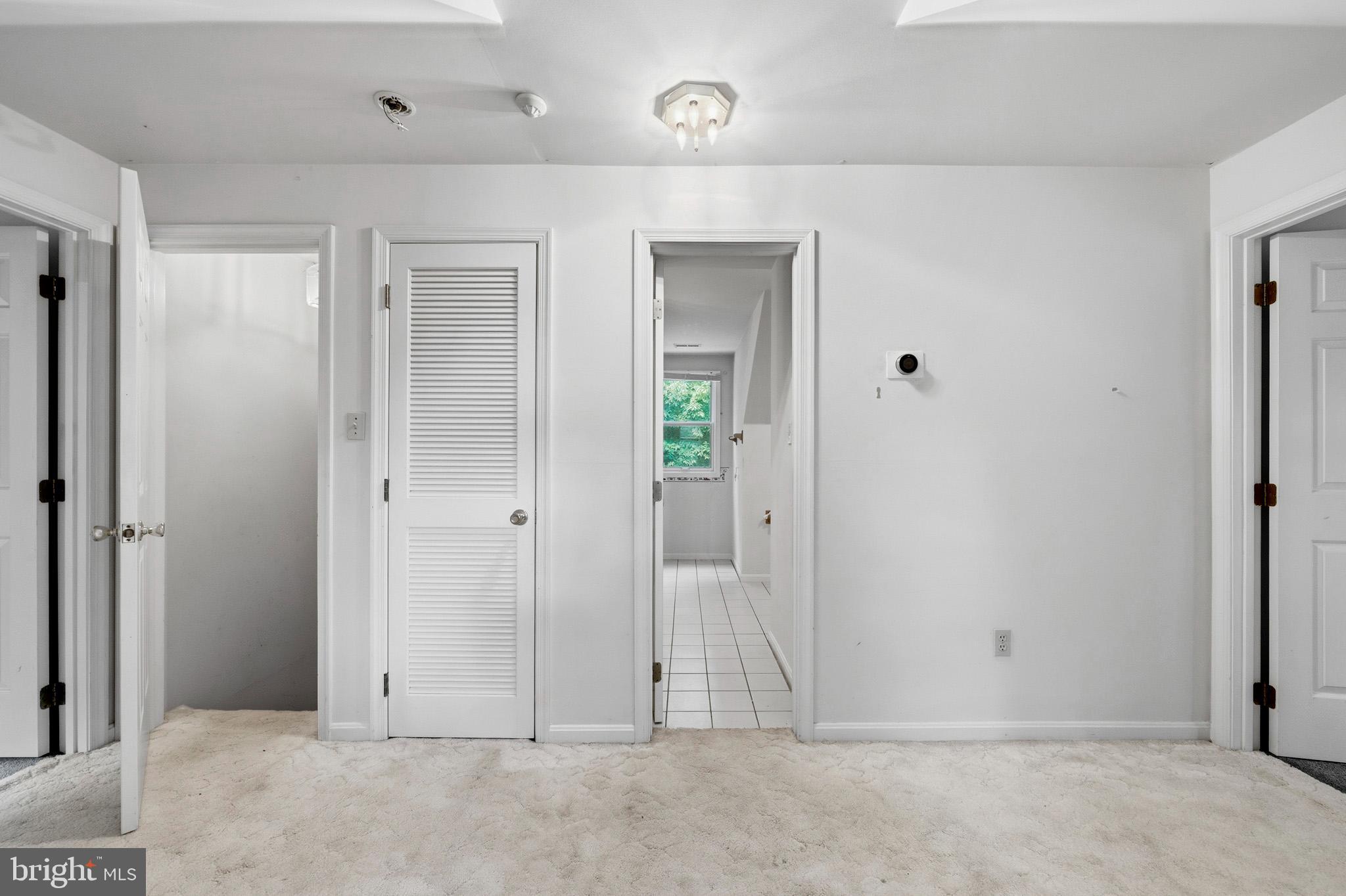 WHITE SANDS - Residential
