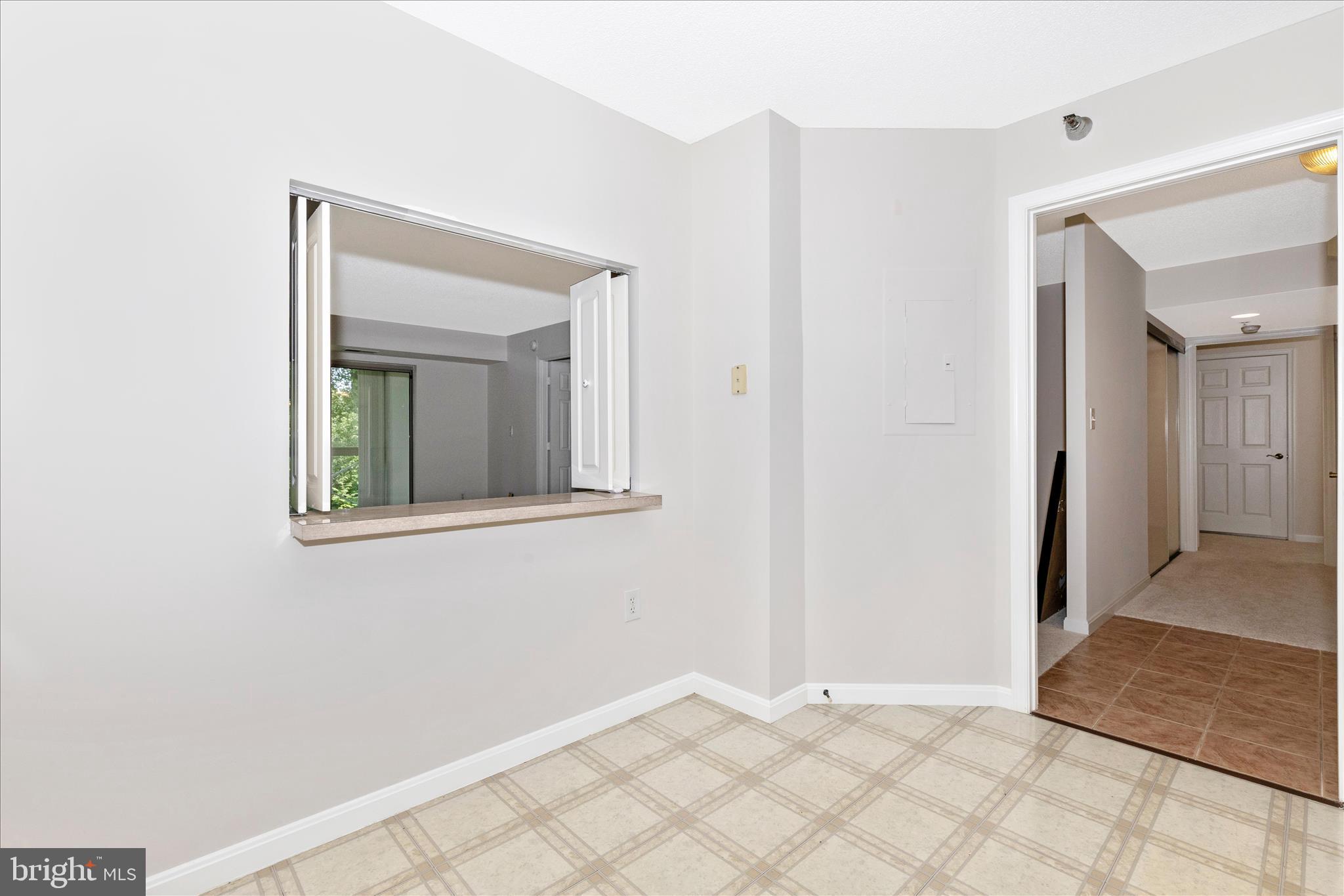 LEISURE WORLD - Residential