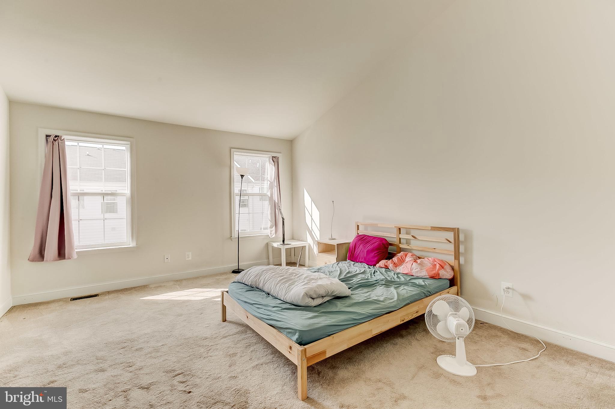 CAMDEN CROSSING - Residential Lease