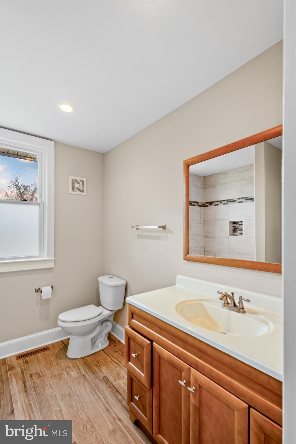 LOCUST POINT - Residential