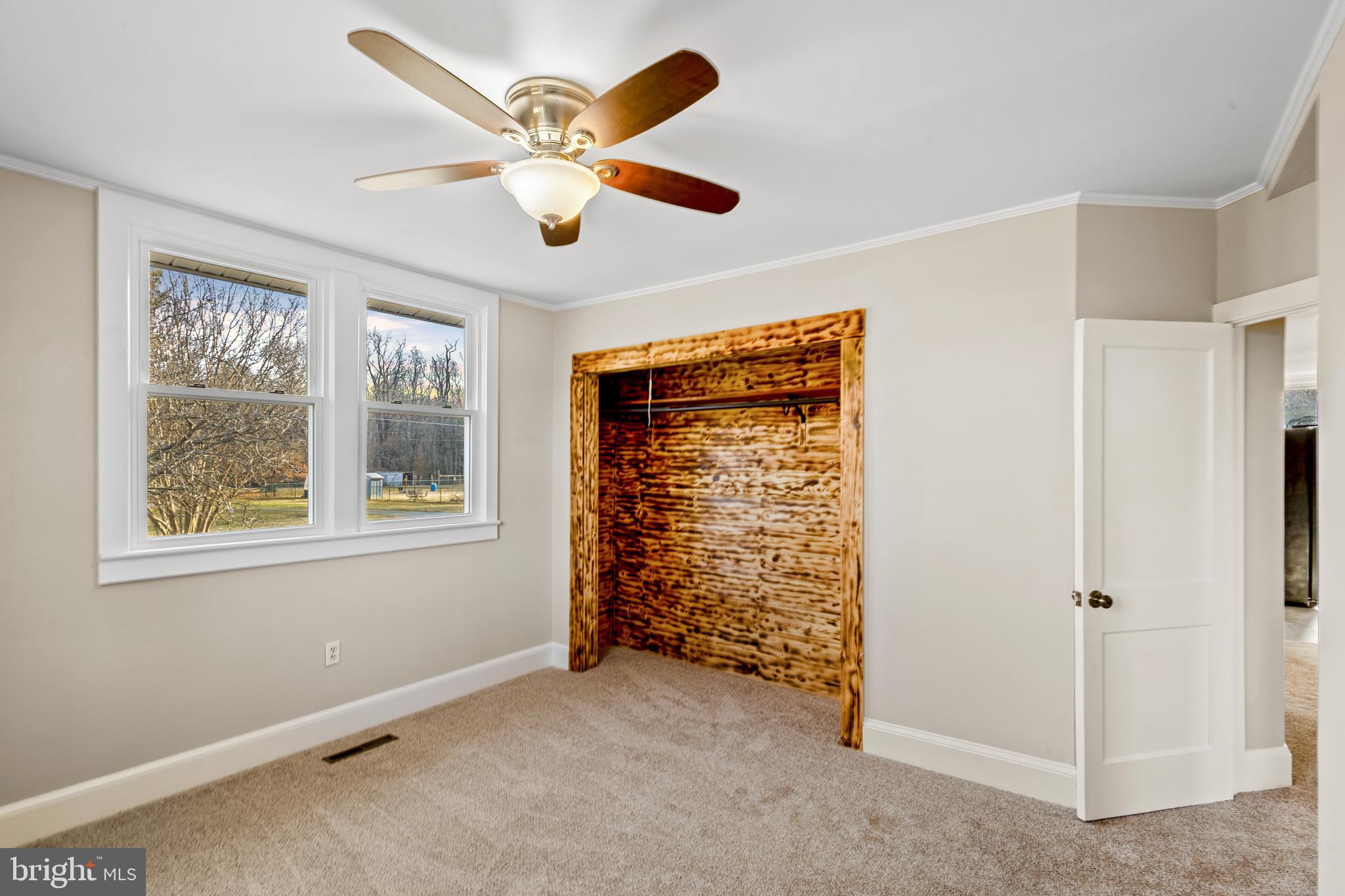 LOCUST POINT - Residential