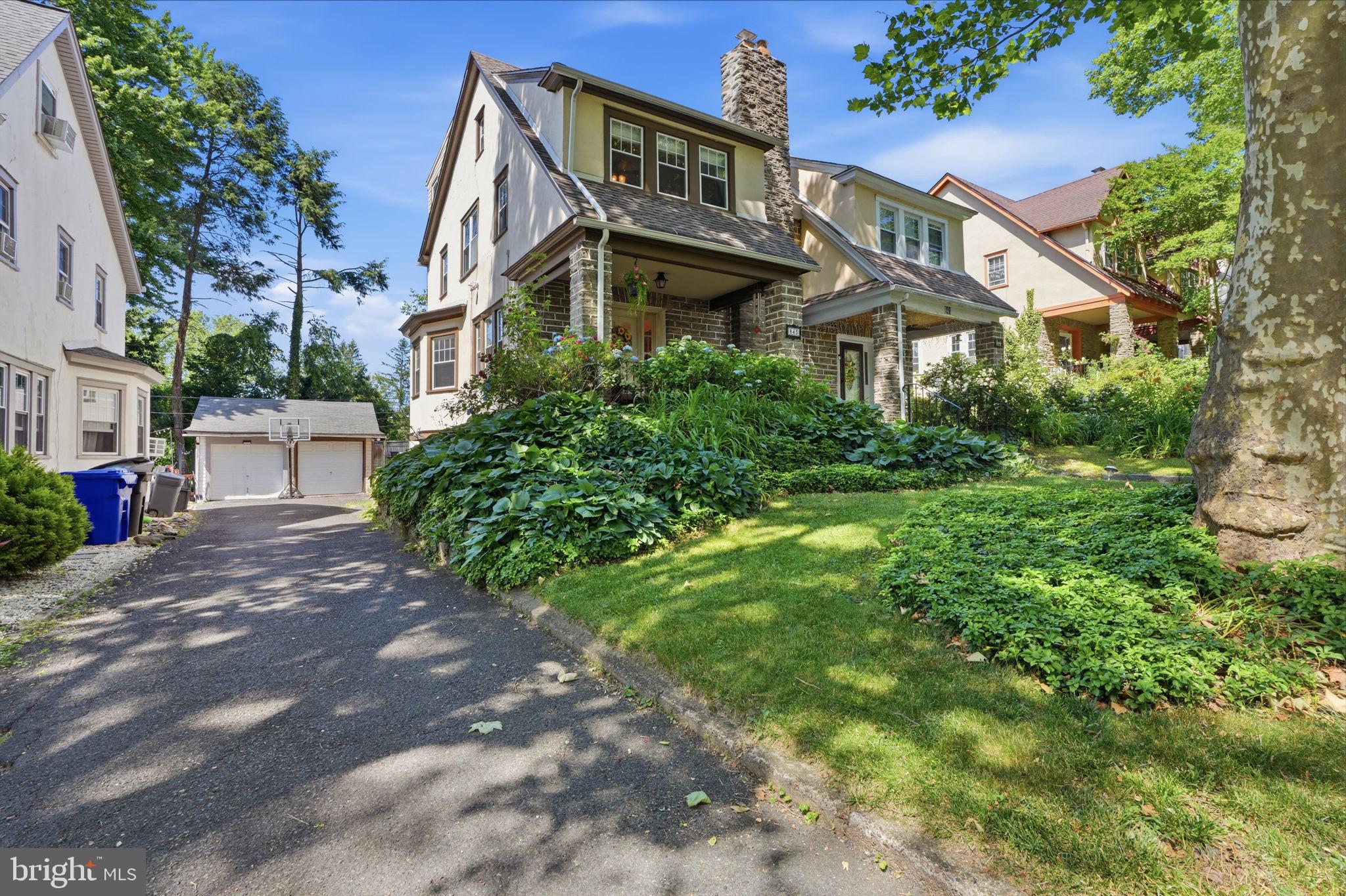CHELTEN HILLS - Residential