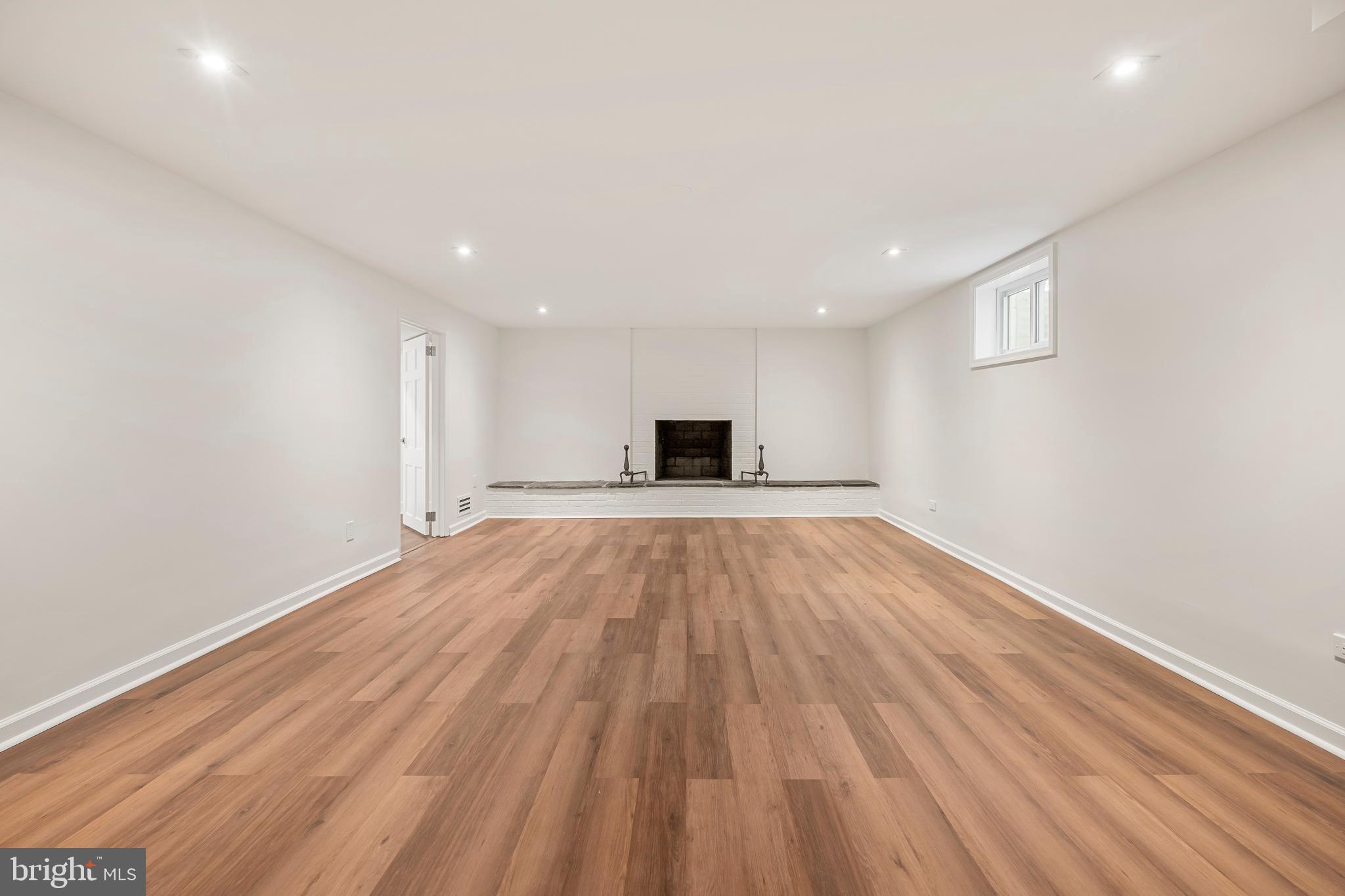 RIVER BEND ESTATES - Residential