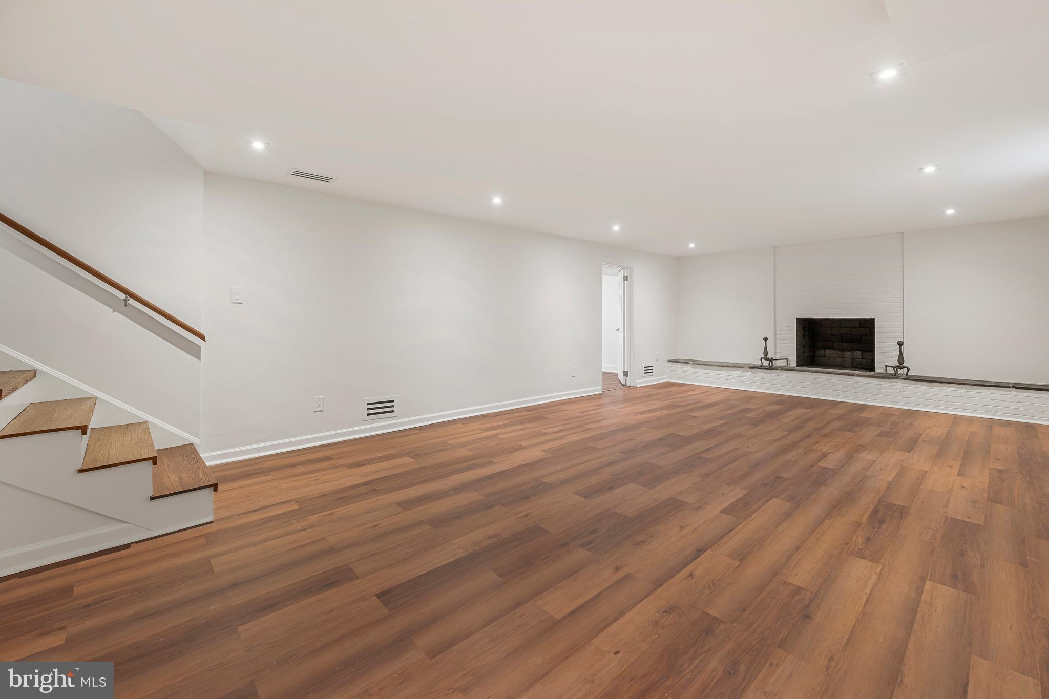 RIVER BEND ESTATES - Residential