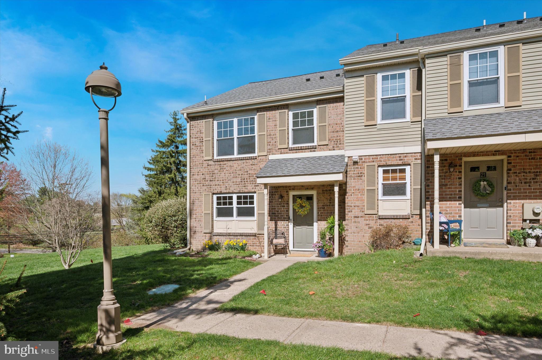 OXFORD OF BLUE BELL - Residential