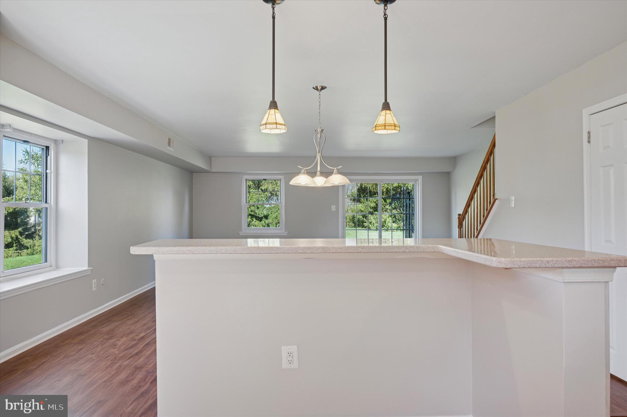 OXFORD OF BLUE BELL - Residential
